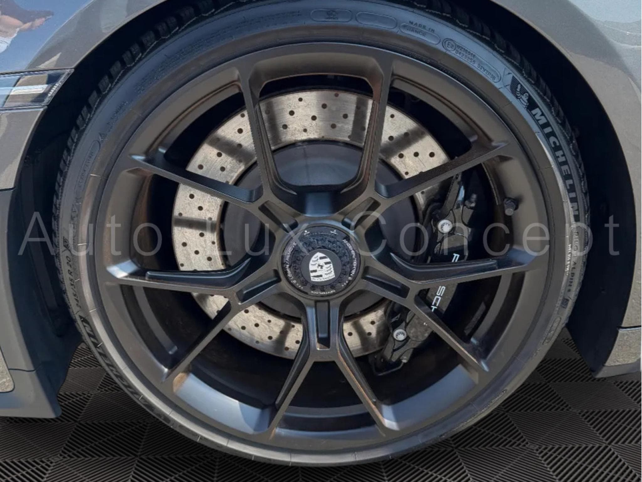 Porsche 911 911 GT3 Pack Touring (2021) - Photo 17