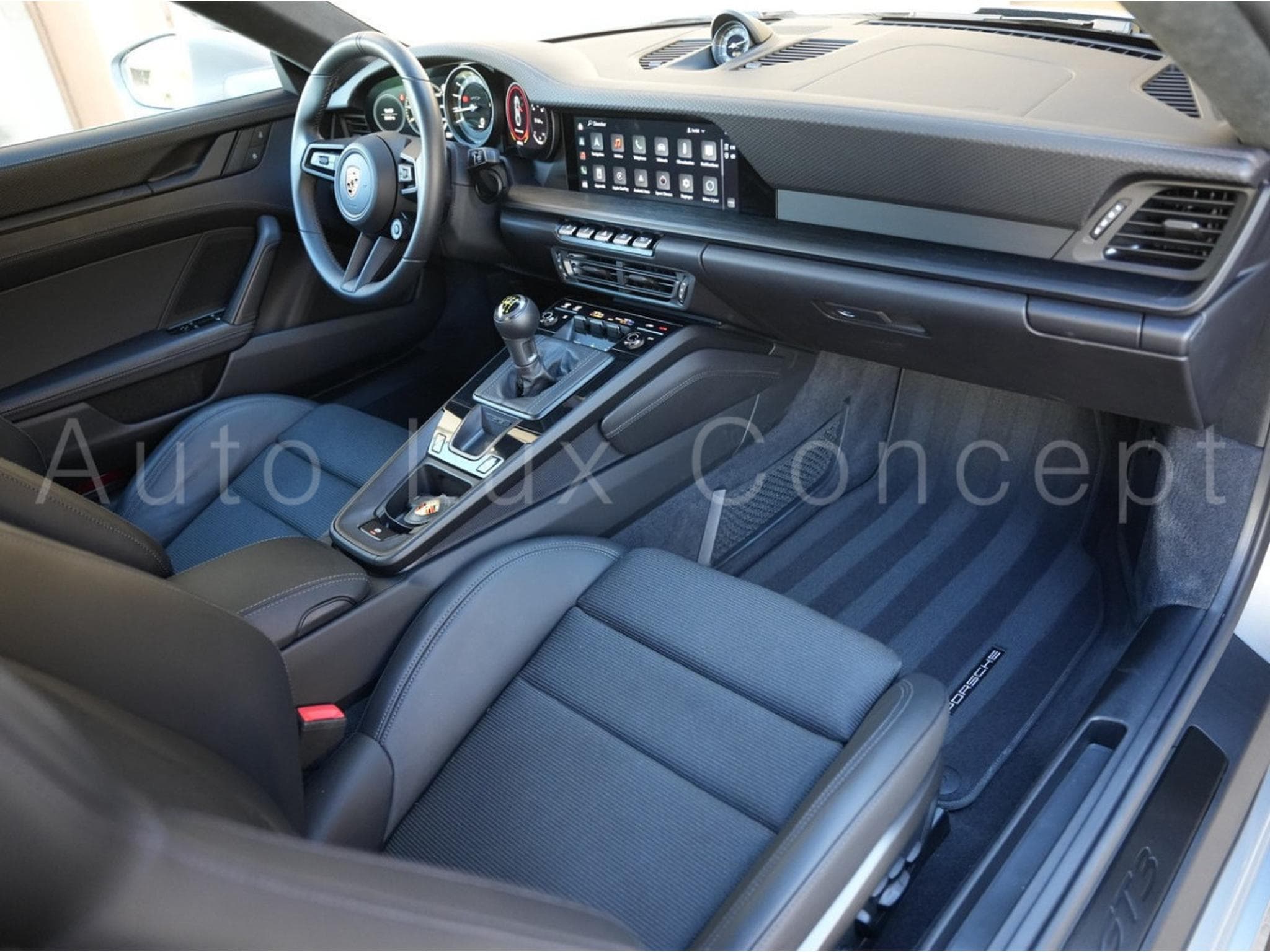 Porsche 911 911 GT3 Pack Touring (2022) - Photo 6