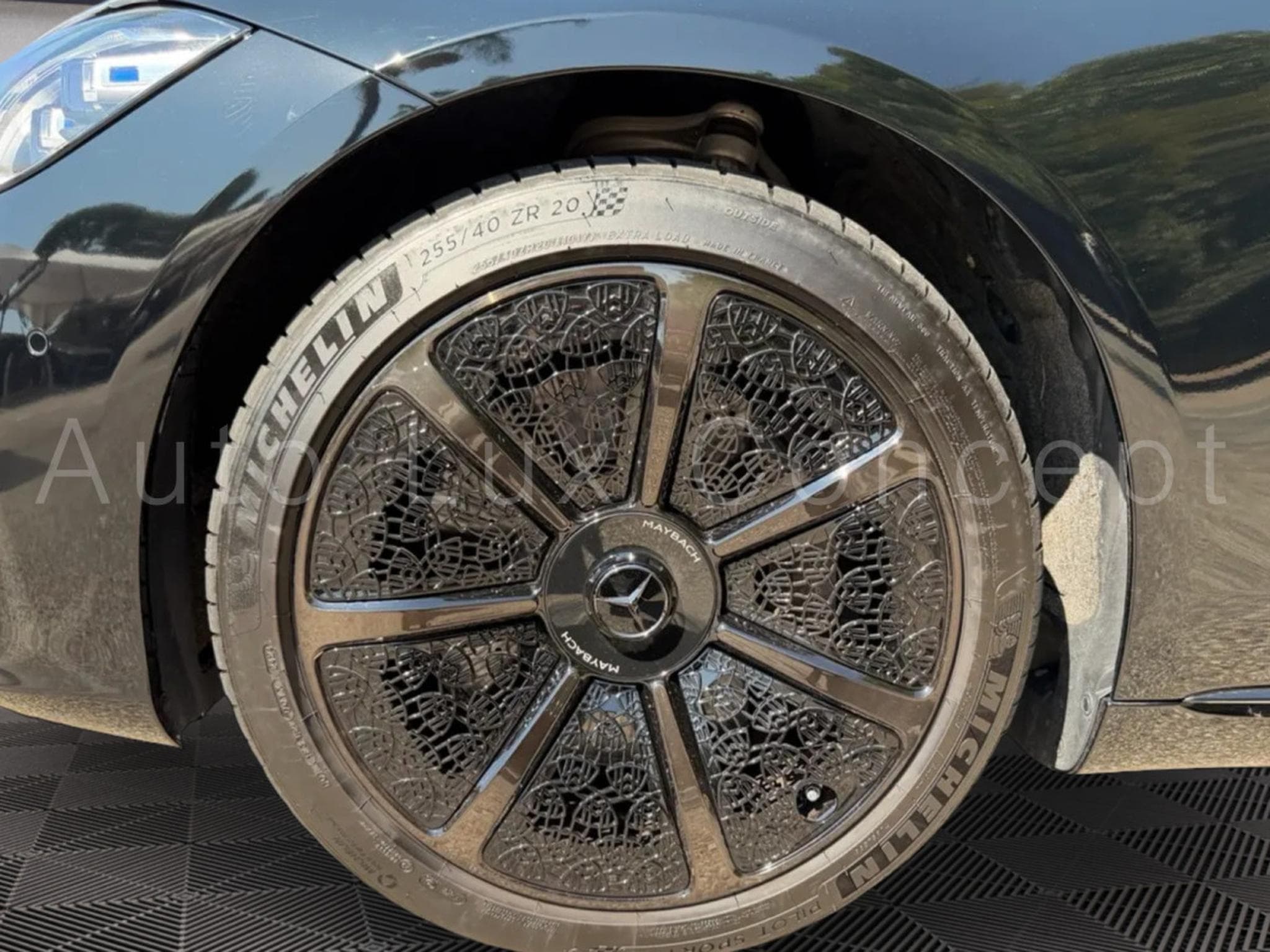 Mercedes S 680 Maybach Maybach 4MATIC Night Series (2023) - Photo 12