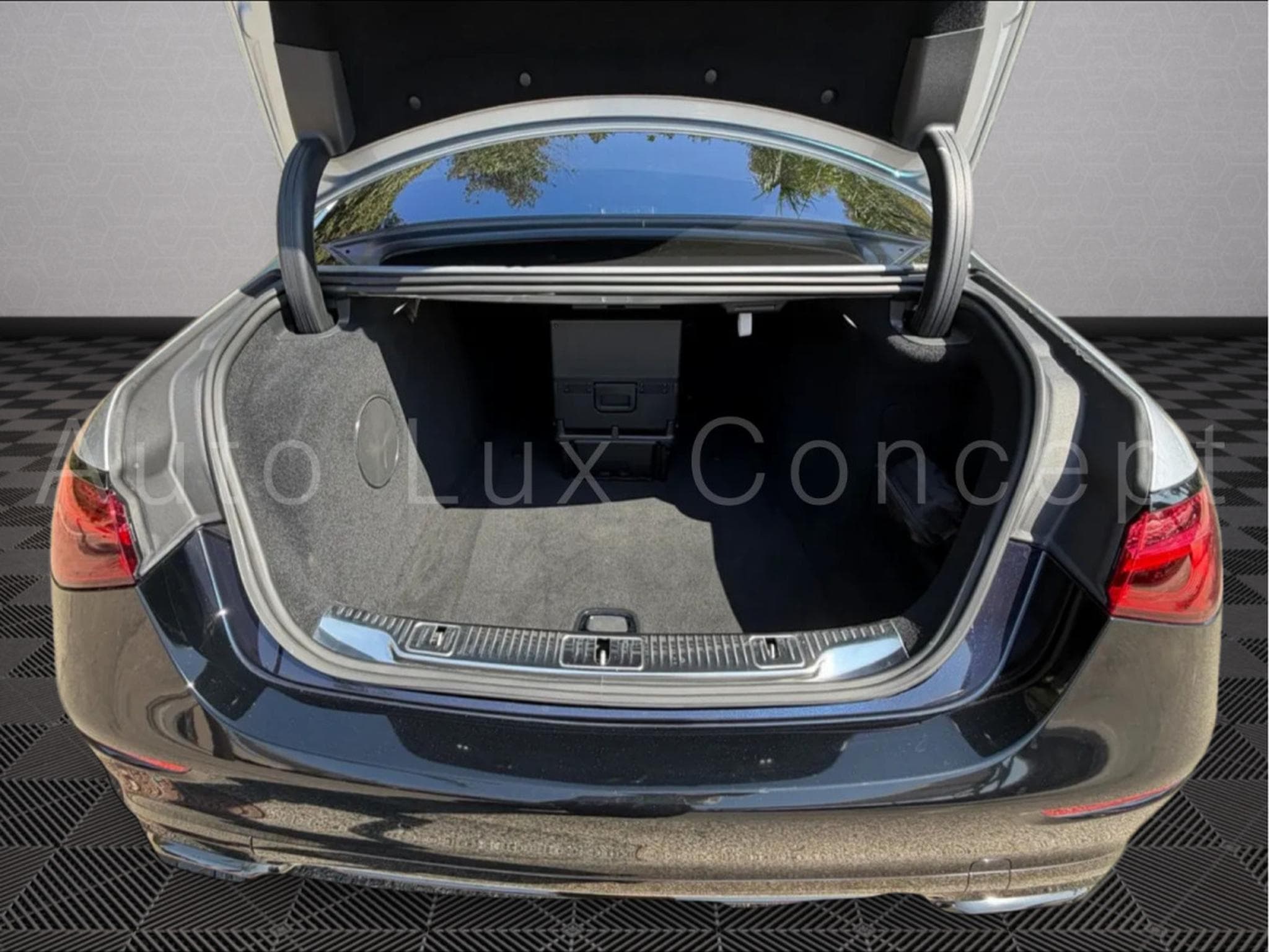 Mercedes S 680 Maybach Maybach 4MATIC Night Series (2023) - Photo 26