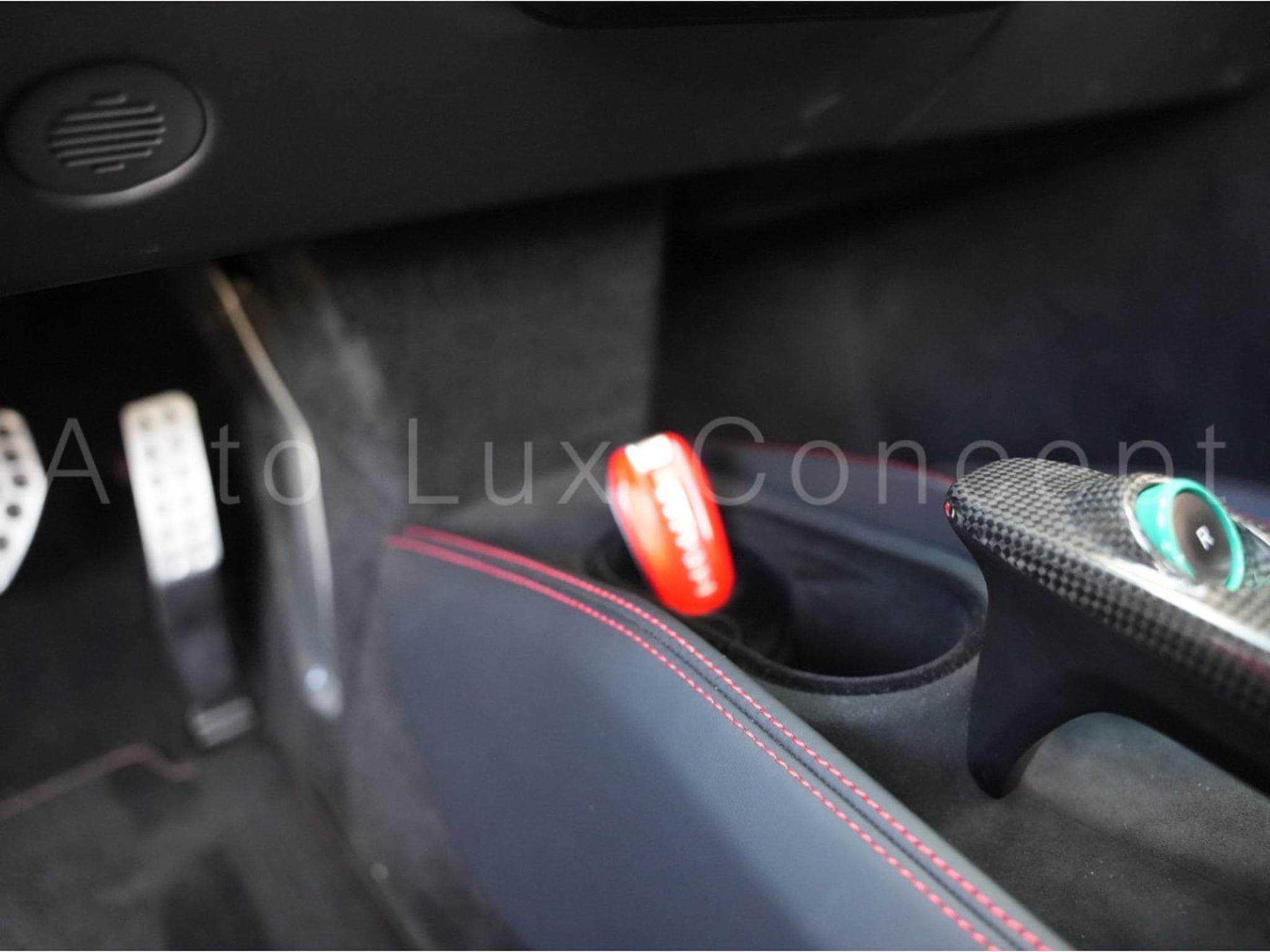 Ferrari F8 Tributo Full PPF/Carbon/Lift/Racing Seats/Passenger Display (2021) - Photo 26