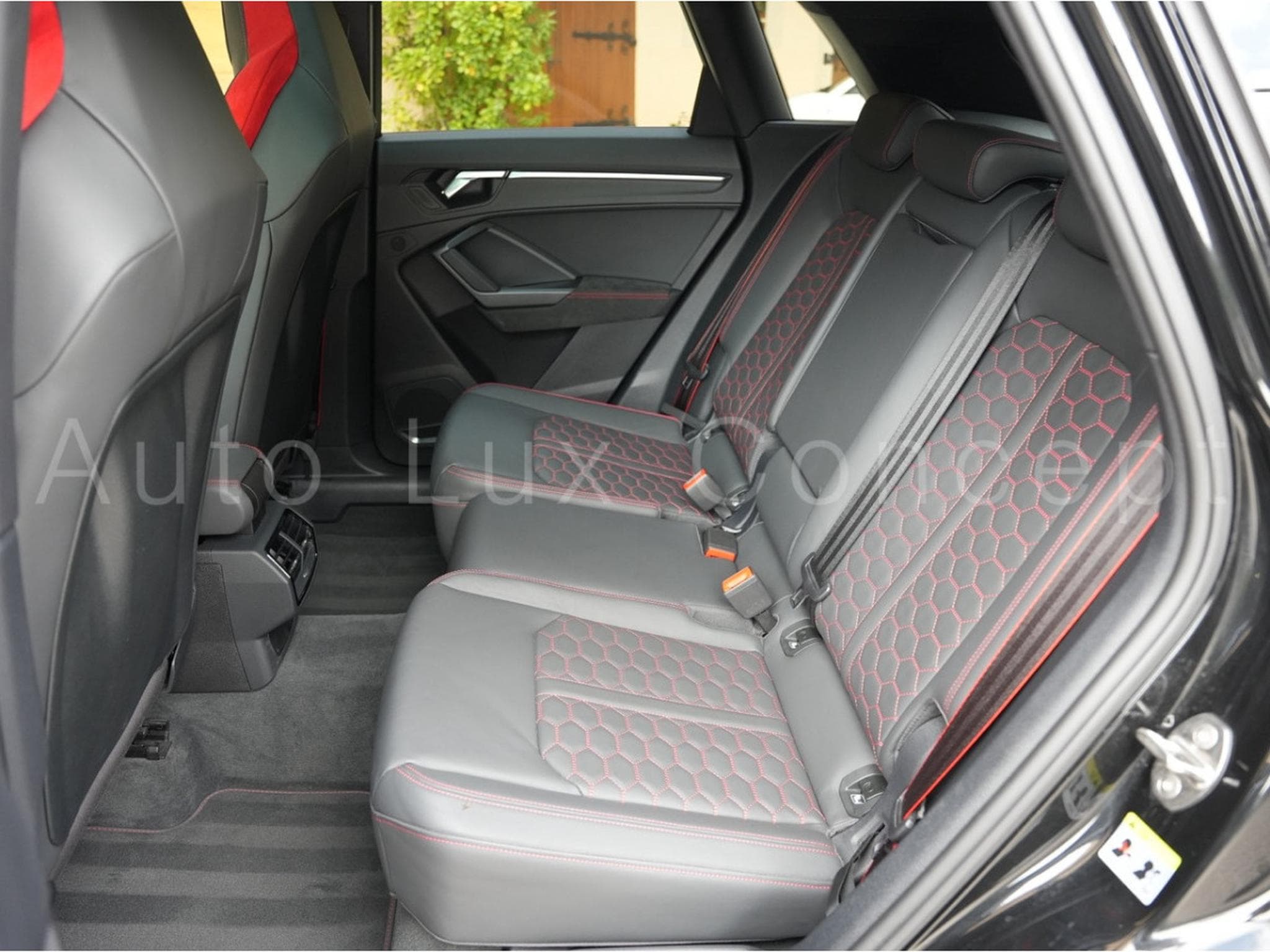 Audi RSQ3 2.5 TFSI quattro S tronic (2020) - Photo 10