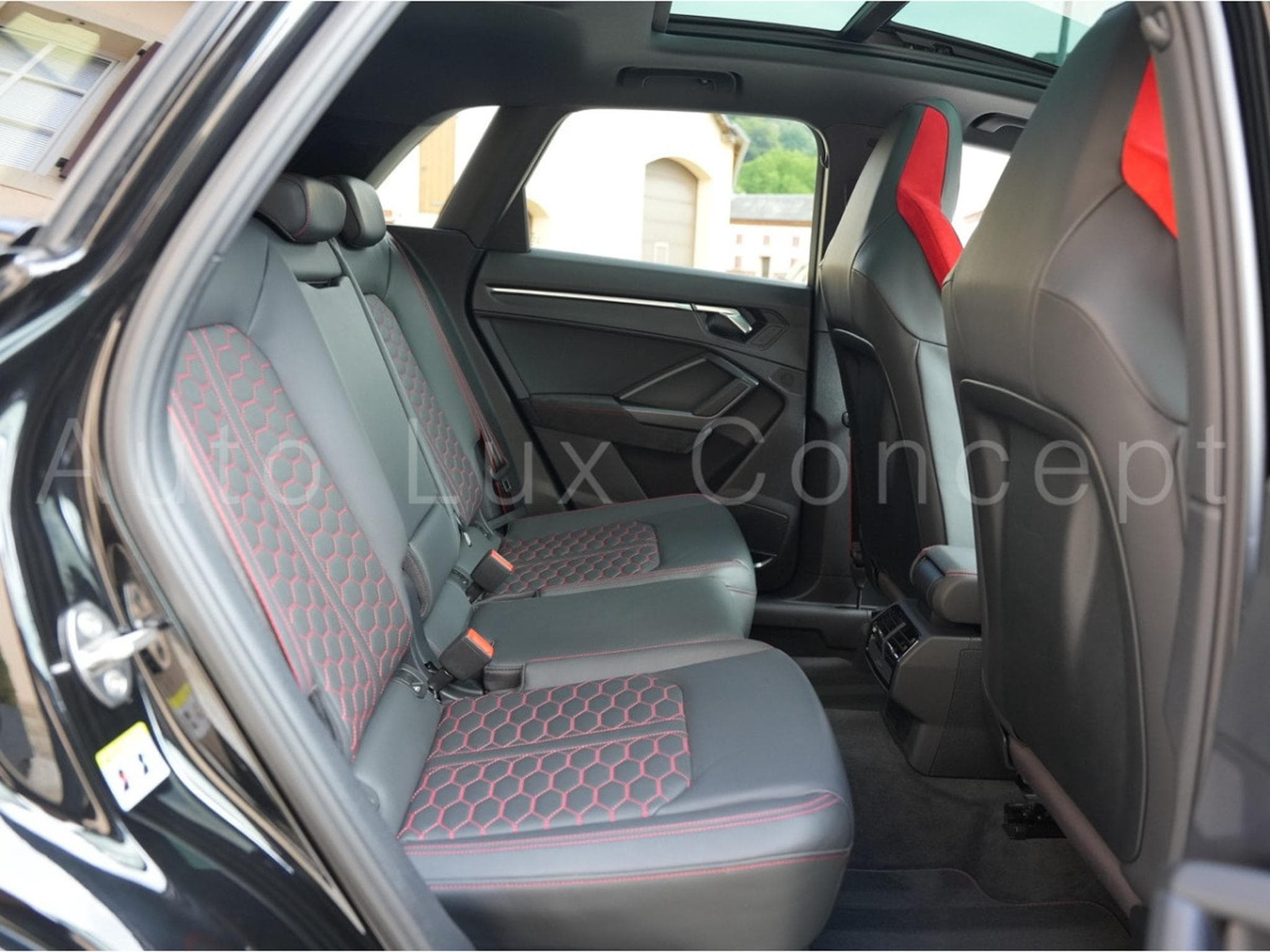 Audi RSQ3 2.5 TFSI quattro S tronic (2020) - Photo 11