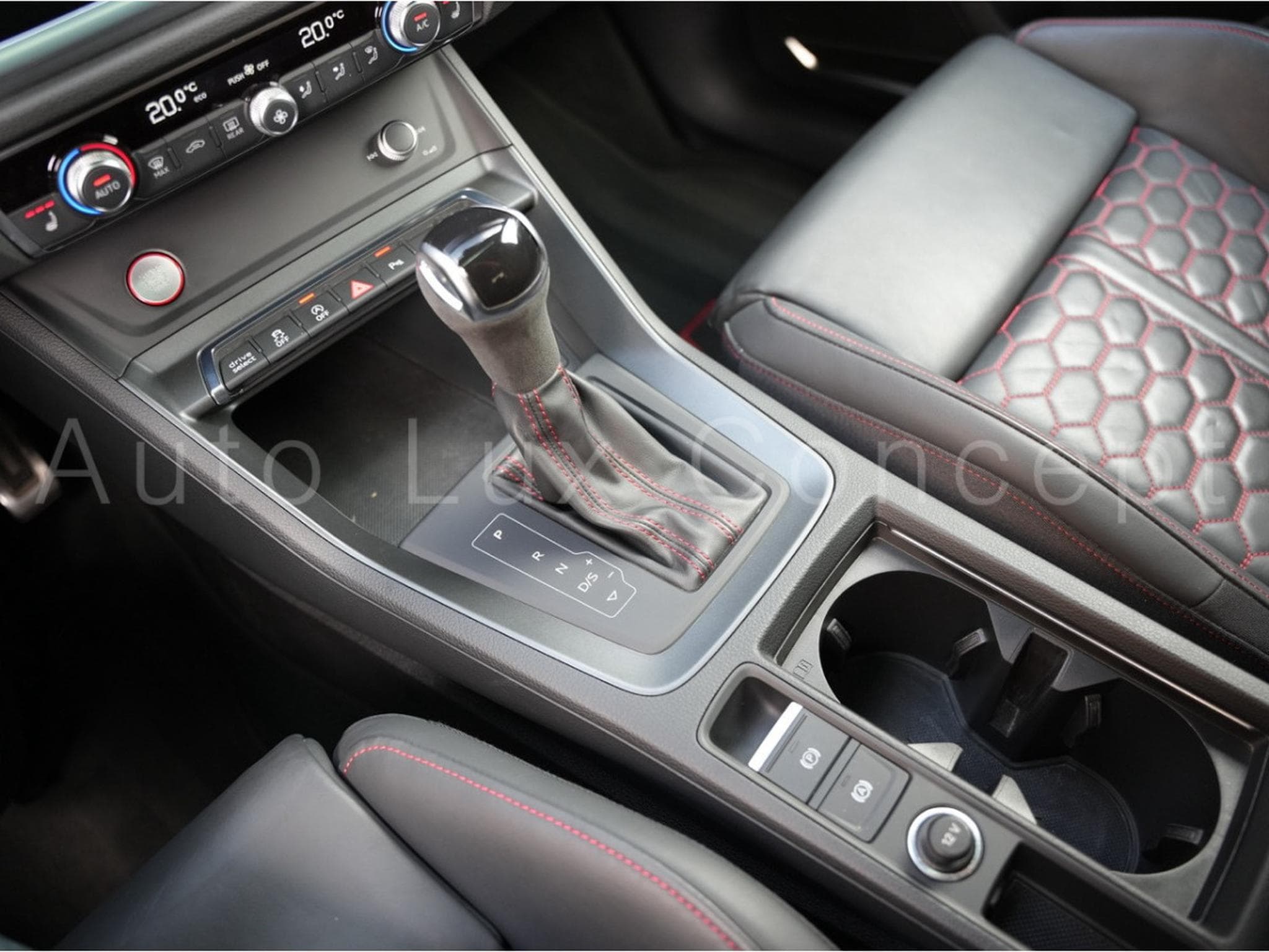 Audi RSQ3 2.5 TFSI quattro S tronic (2020) - Photo 24