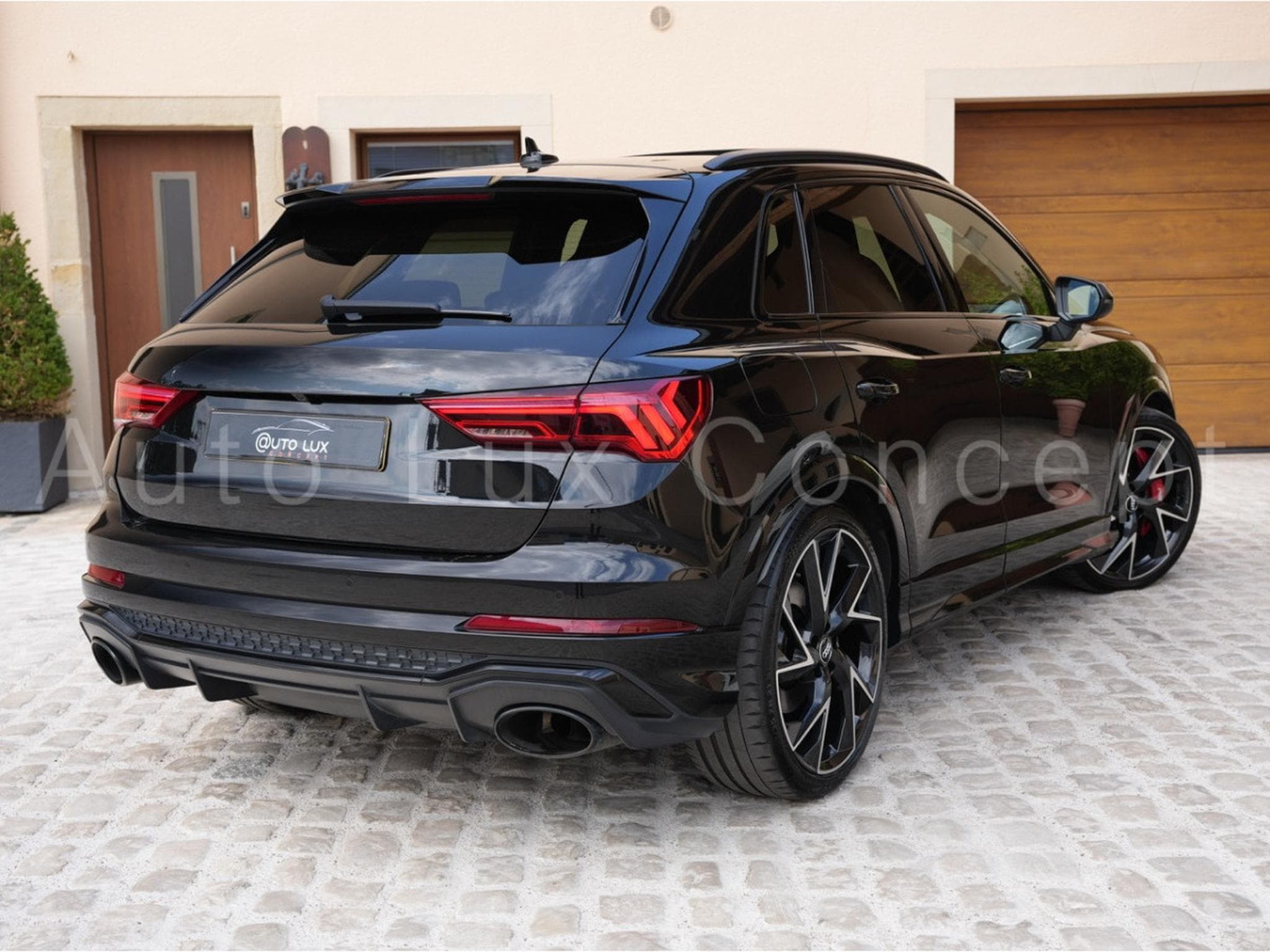Audi RSQ3 2.5 TFSI quattro S tronic (2020) - Photo 3