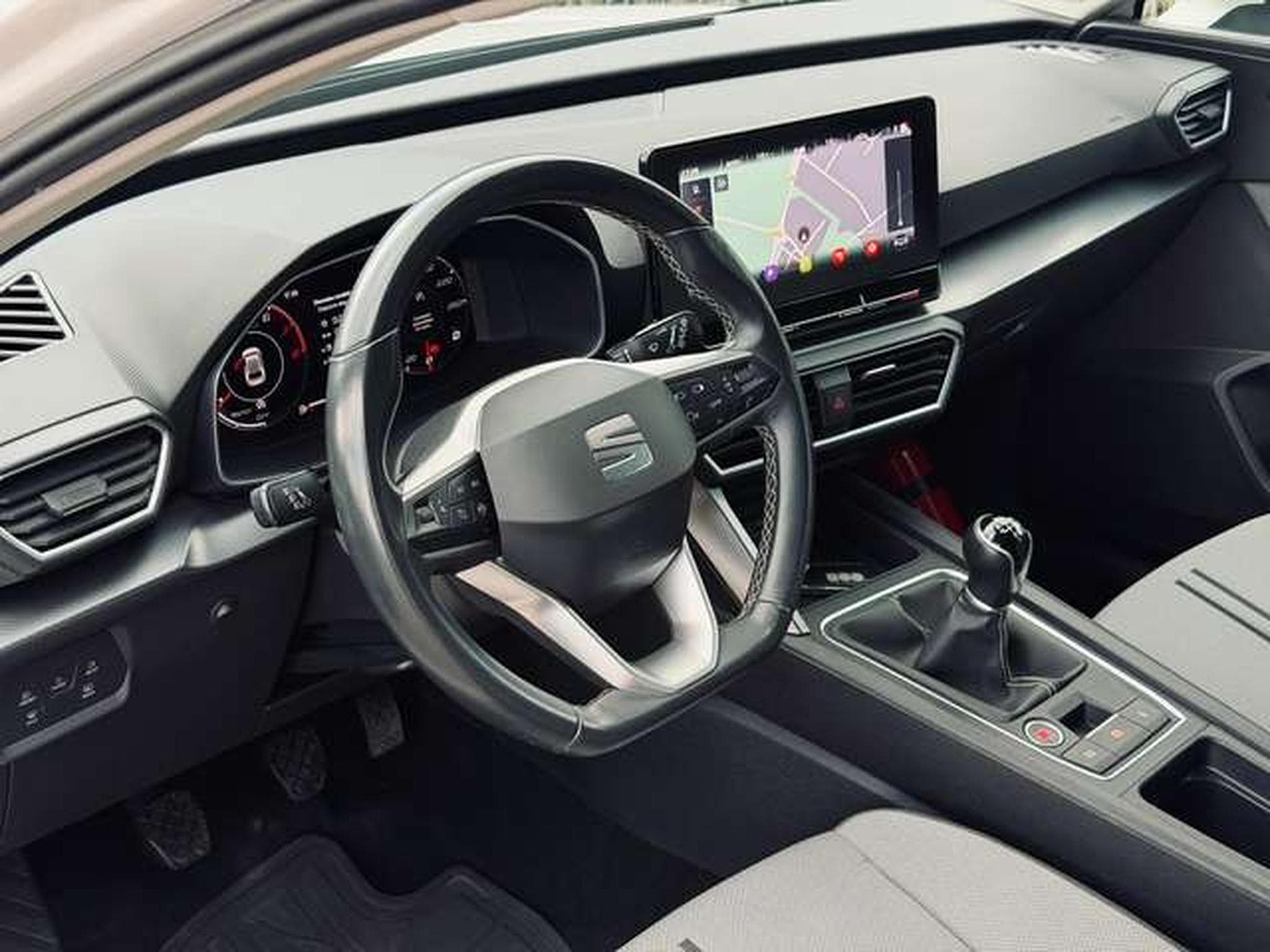 SEAT Leon Leon 1.0 EcoTSI Move! // 12 Mois De Garantie✅✅✅ (2022) - Photo 11