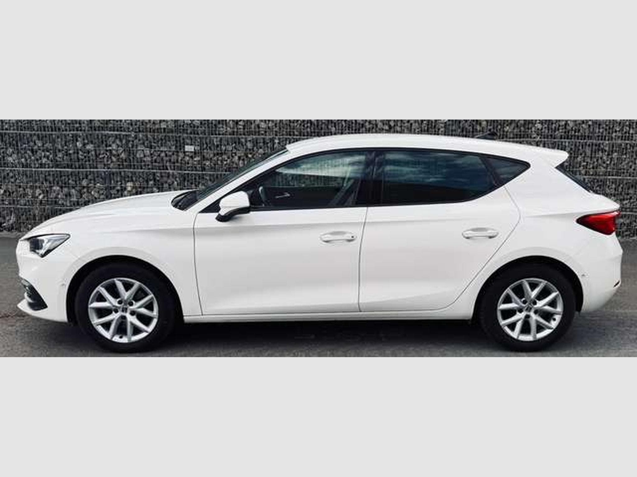 SEAT Leon Leon 1.0 EcoTSI Move! // 12 Mois De Garantie✅✅✅ (2022) - Photo 5