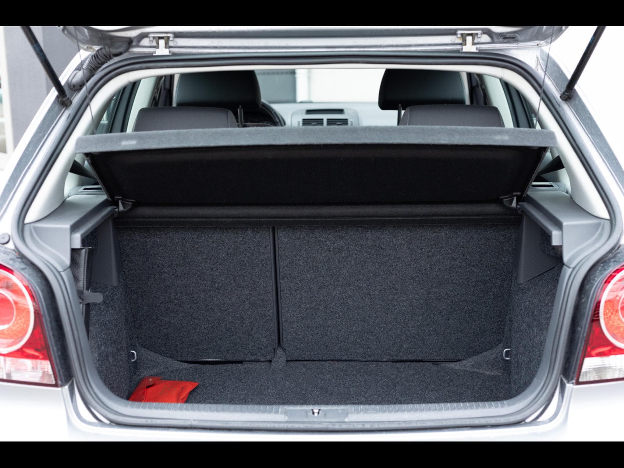VW Polo IV (9N3) 1.4 UNITED (2008) - Photo 15