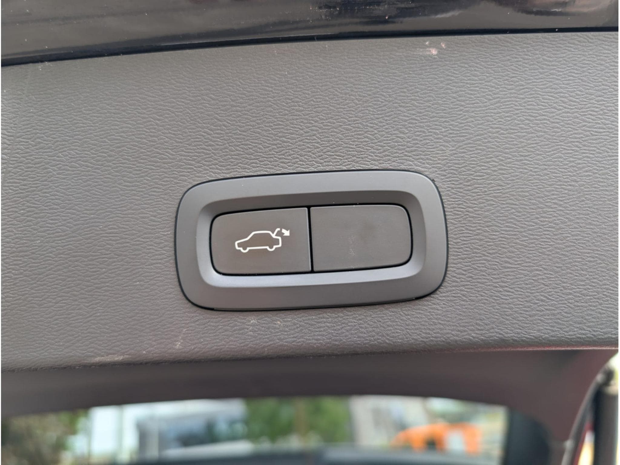 Volvo XC40 D3 MOMENTUM AUTOMATIQUE 2.0D 150 (2019) - Photo 23