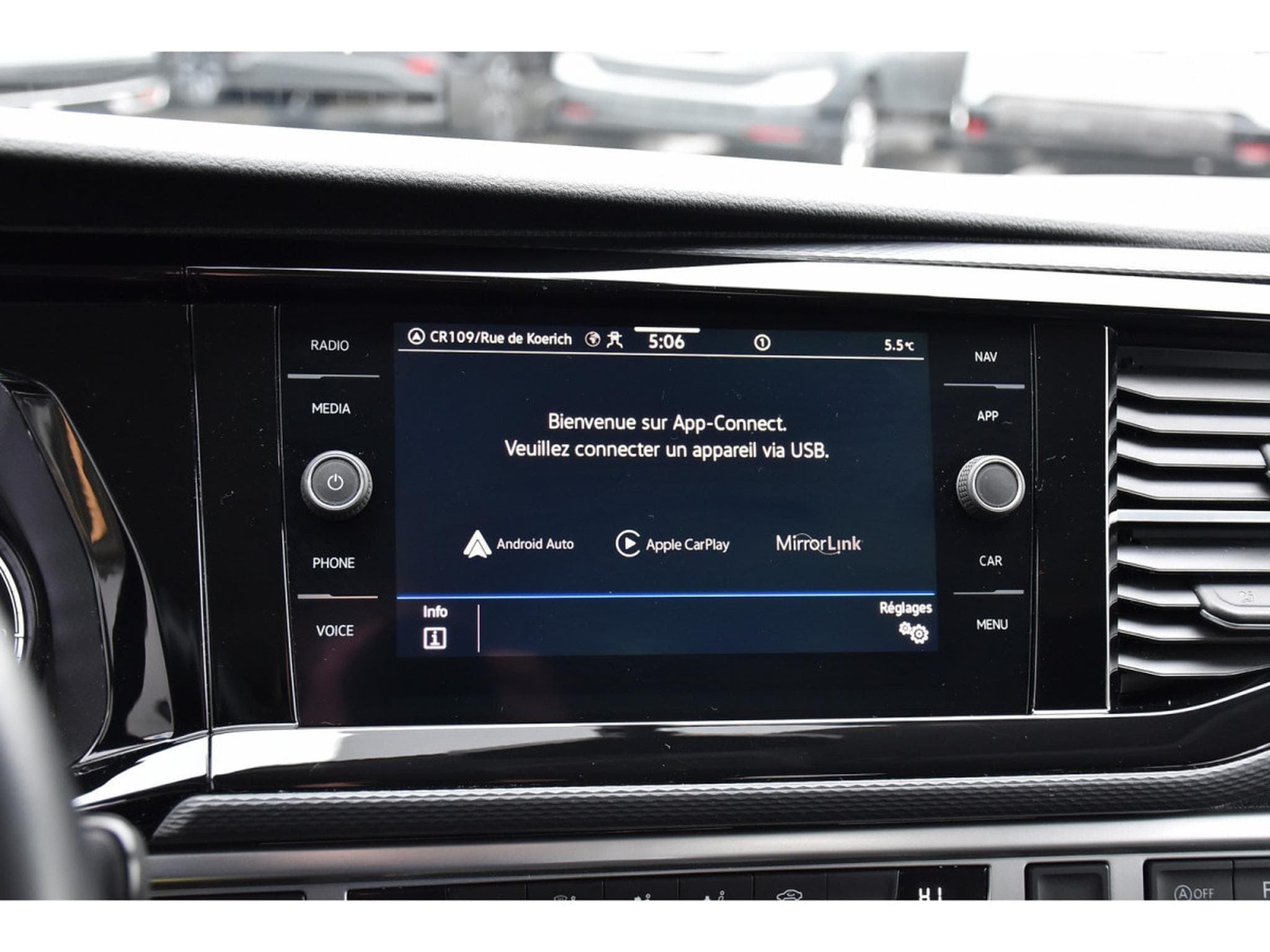 VW T6.1 2.0 TDI Bulli DSG 7PL. ACC SIDE GPS CAM ATT RMQ LED (2021) - Foto 14