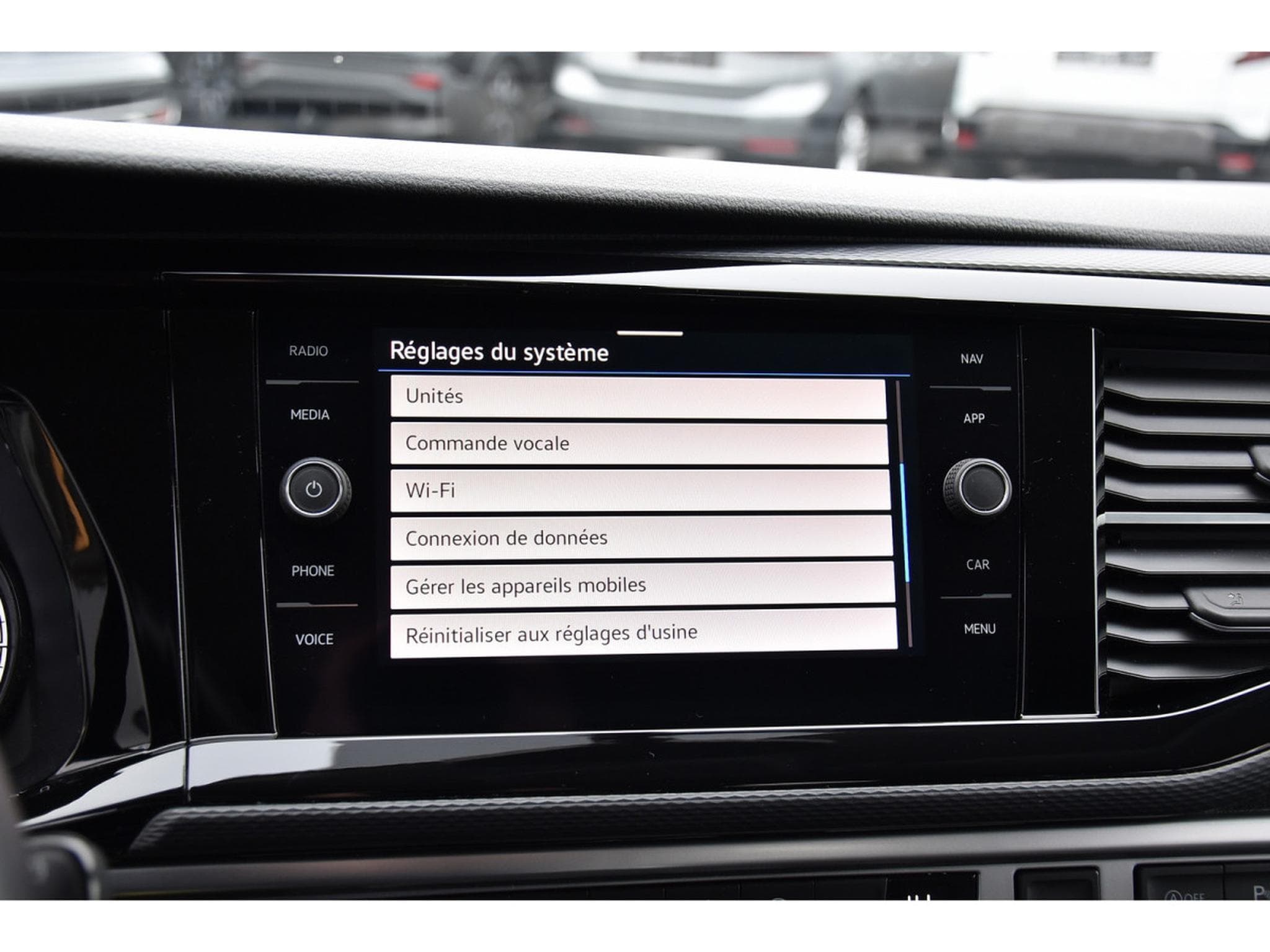 VW T6.1 2.0 TDI Bulli DSG 7PL. ACC SIDE GPS CAM ATT RMQ LED (2021) - Foto 16