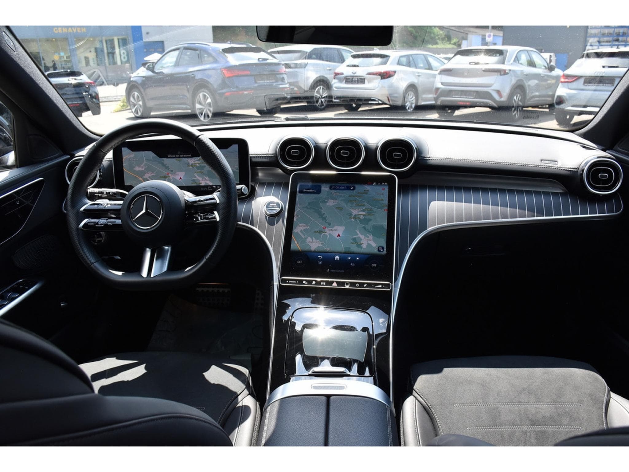 Mercedes C 300 de Break AMG Line 9G-Tronic ACC LANE SIDE CAM 1° MAIN (2025) - Foto 10