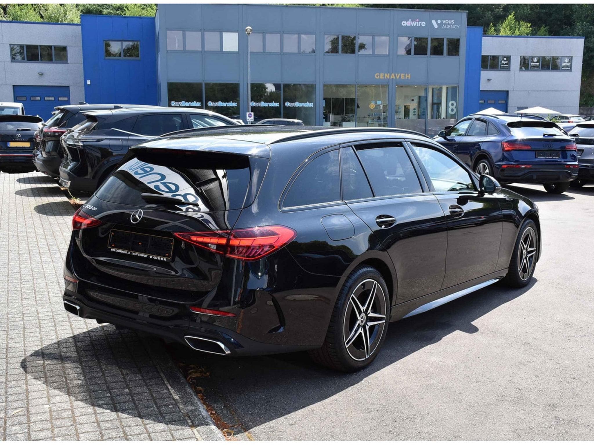 Mercedes C 300 de Break AMG Line 9G-Tronic ACC LANE SIDE CAM 1° MAIN (2025) - Foto 4