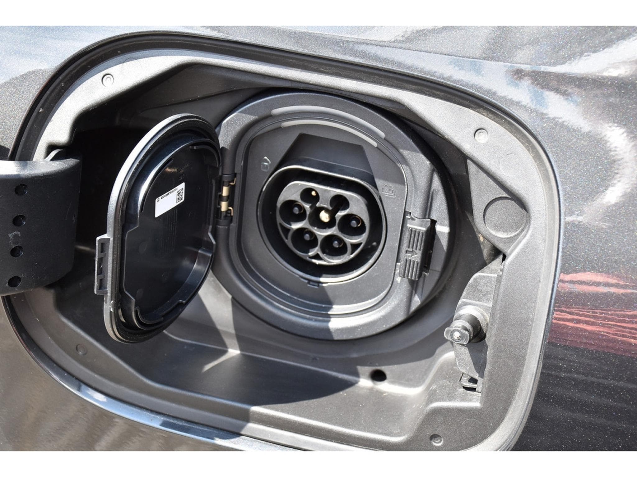Mercedes C 300 de Break AMG Line 9G-Tronic ACC LANE SIDE CAM 1° MAIN (2025) - Foto 6