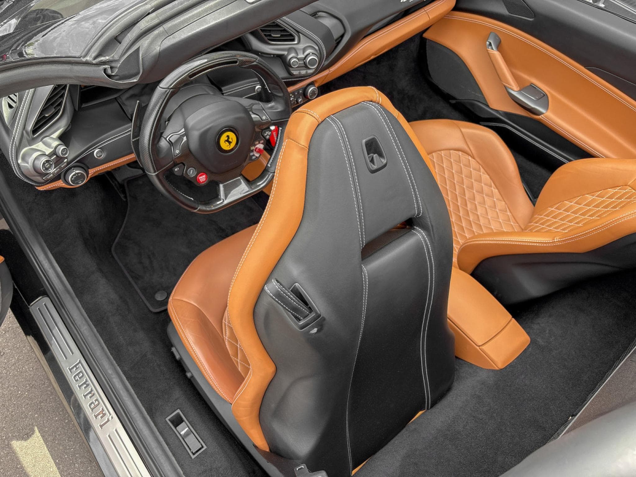 Ferrari 488 GTS POWER WARRANTY/F1/CARBON/LIFT/CARBON/20/LIFT/MALUS (2017) - Foto 16
