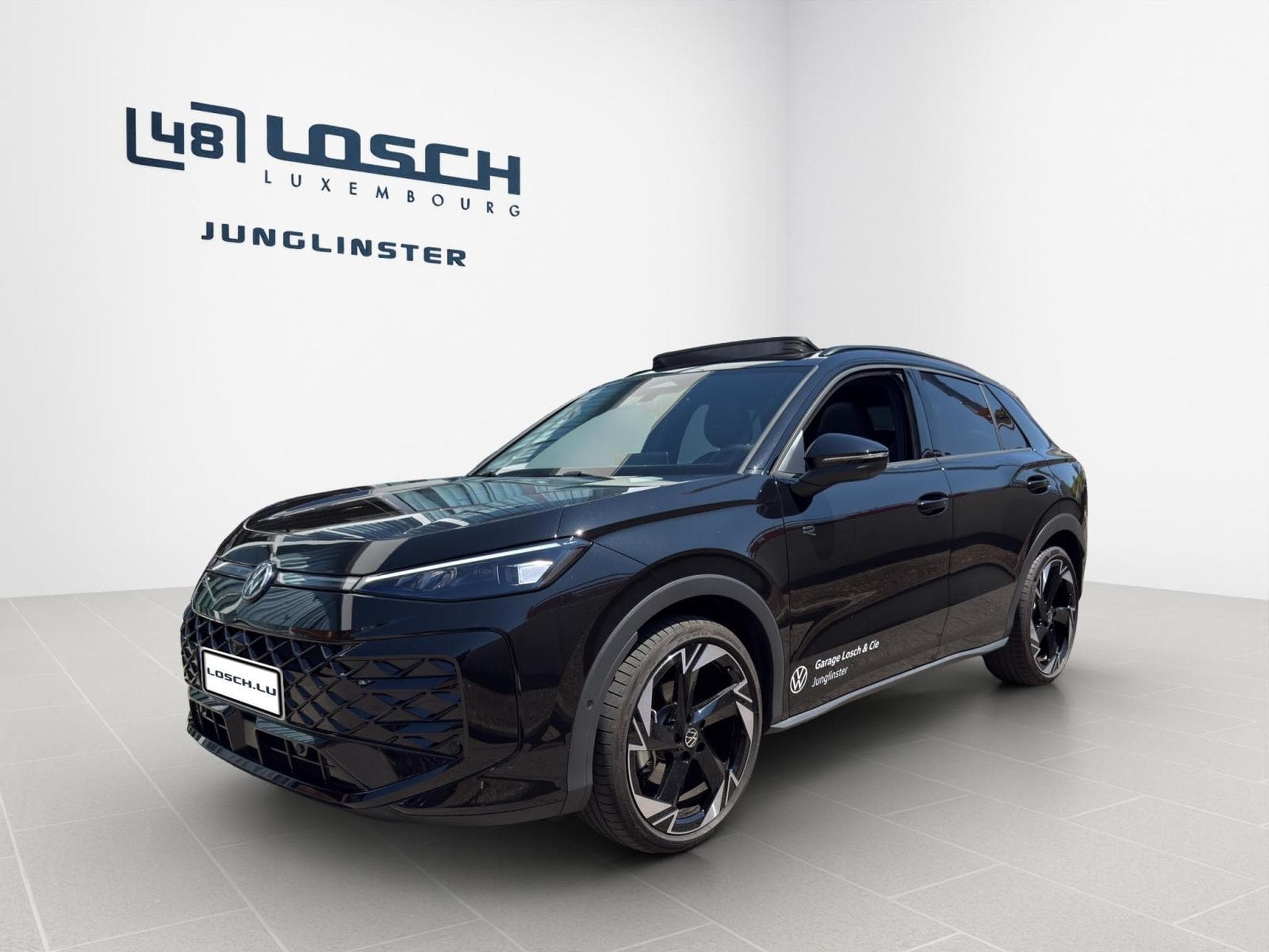 VW T-Roc R-Line 1.5 eTSI 150PS DSG (2026) - Photo 1