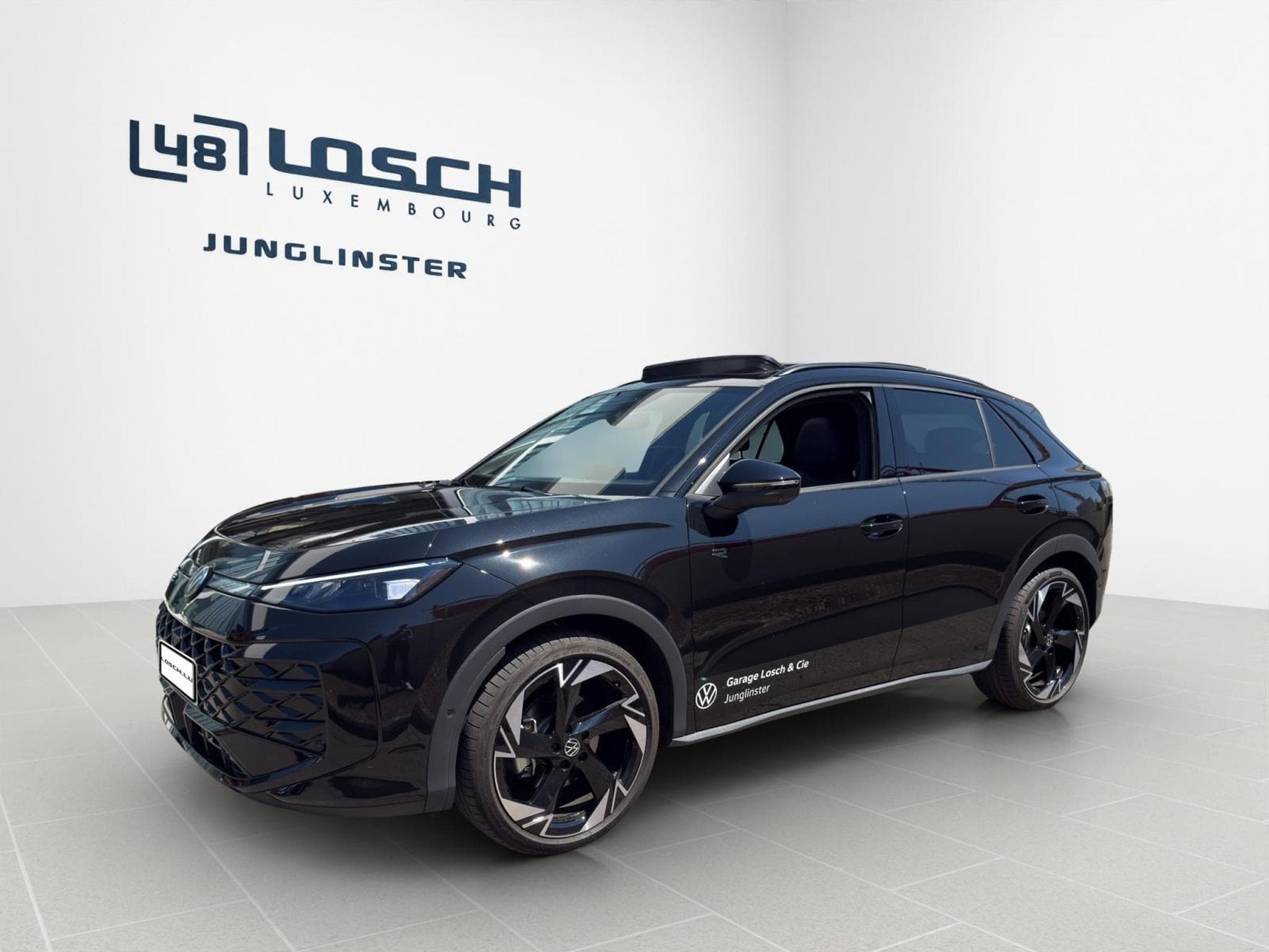 VW T-Roc R-Line 1.5 eTSI 150PS DSG (2026) - Photo 4