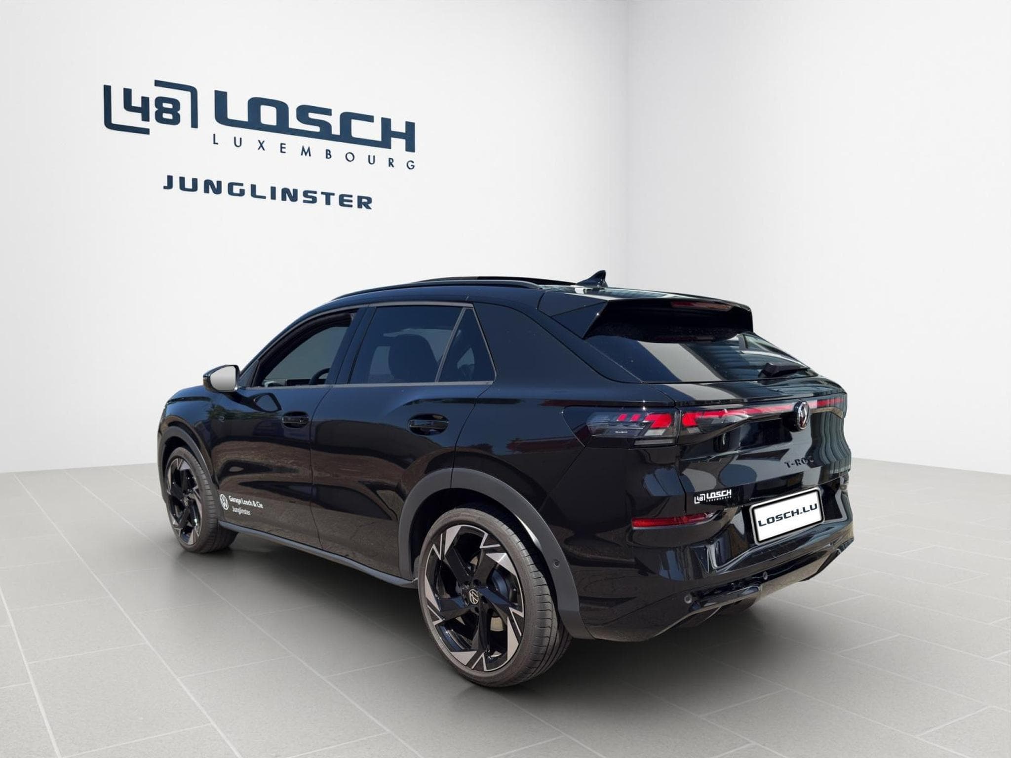 VW T-Roc R-Line 1.5 eTSI 150PS DSG (2026) - Photo 5