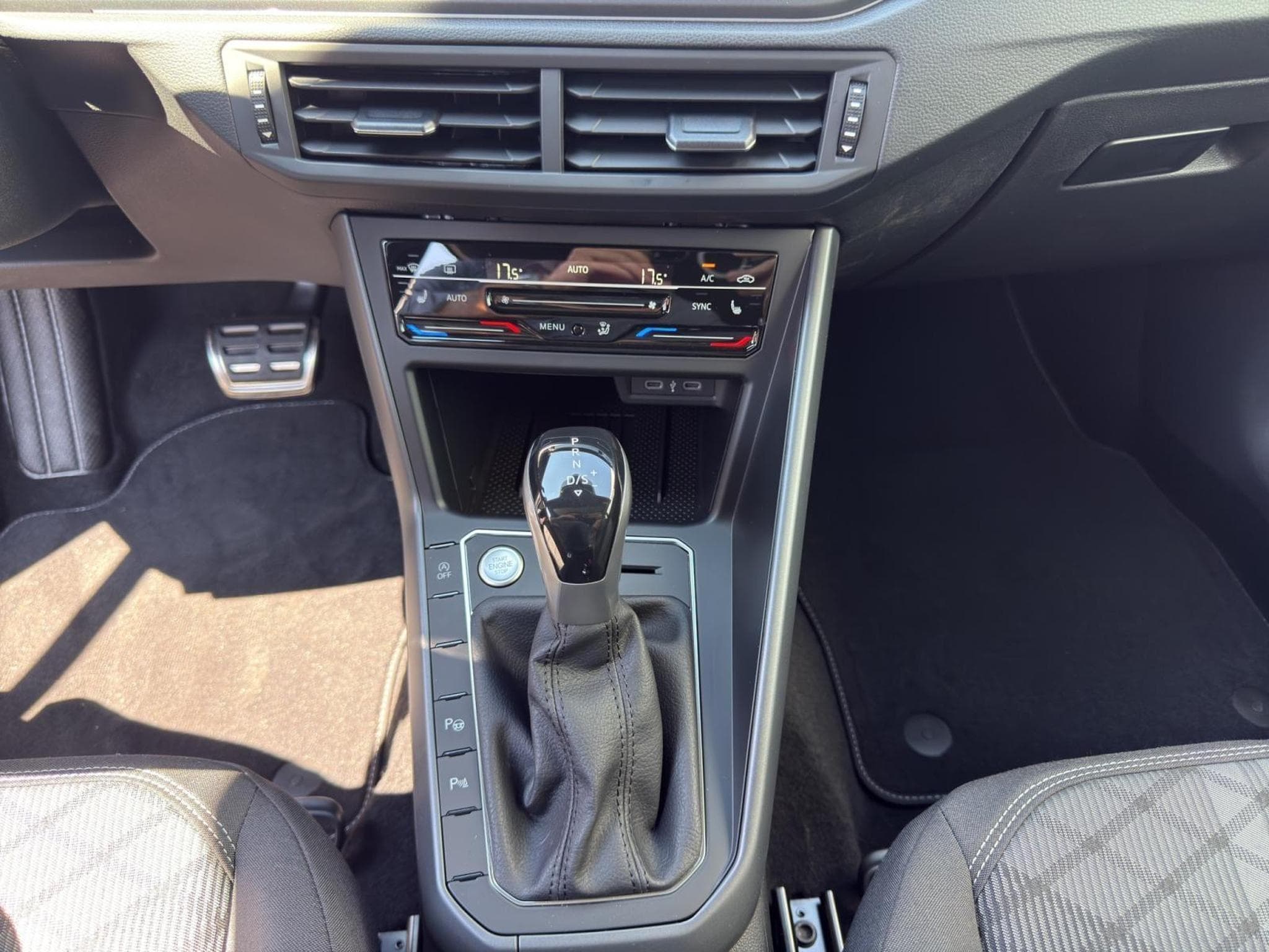 VW Taigo R-Line (2026) - Photo 12