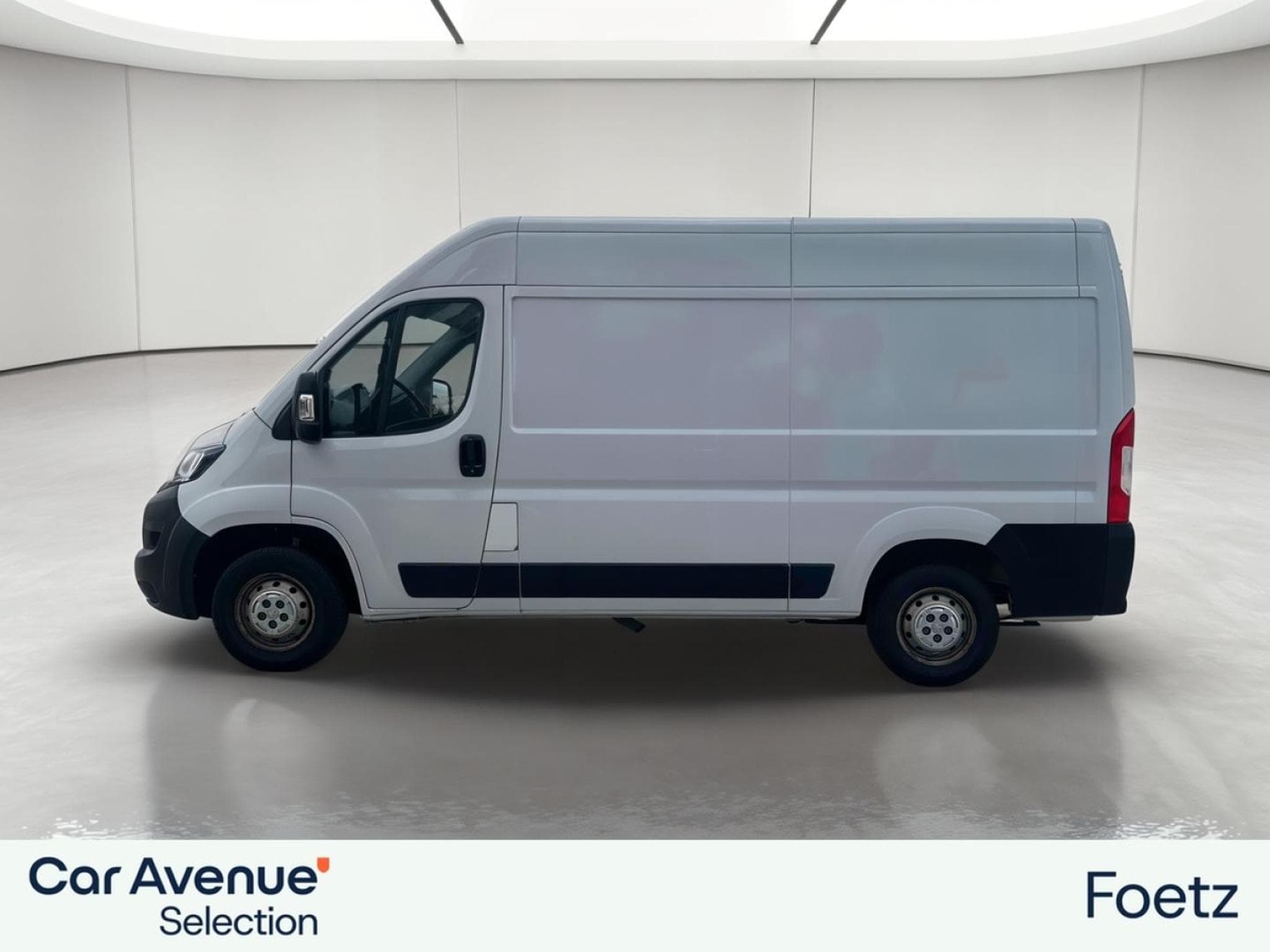 PEUGEOT Boxer L2H2 3.5 140ch BlueHDi S&S (2023) - Photo 2
