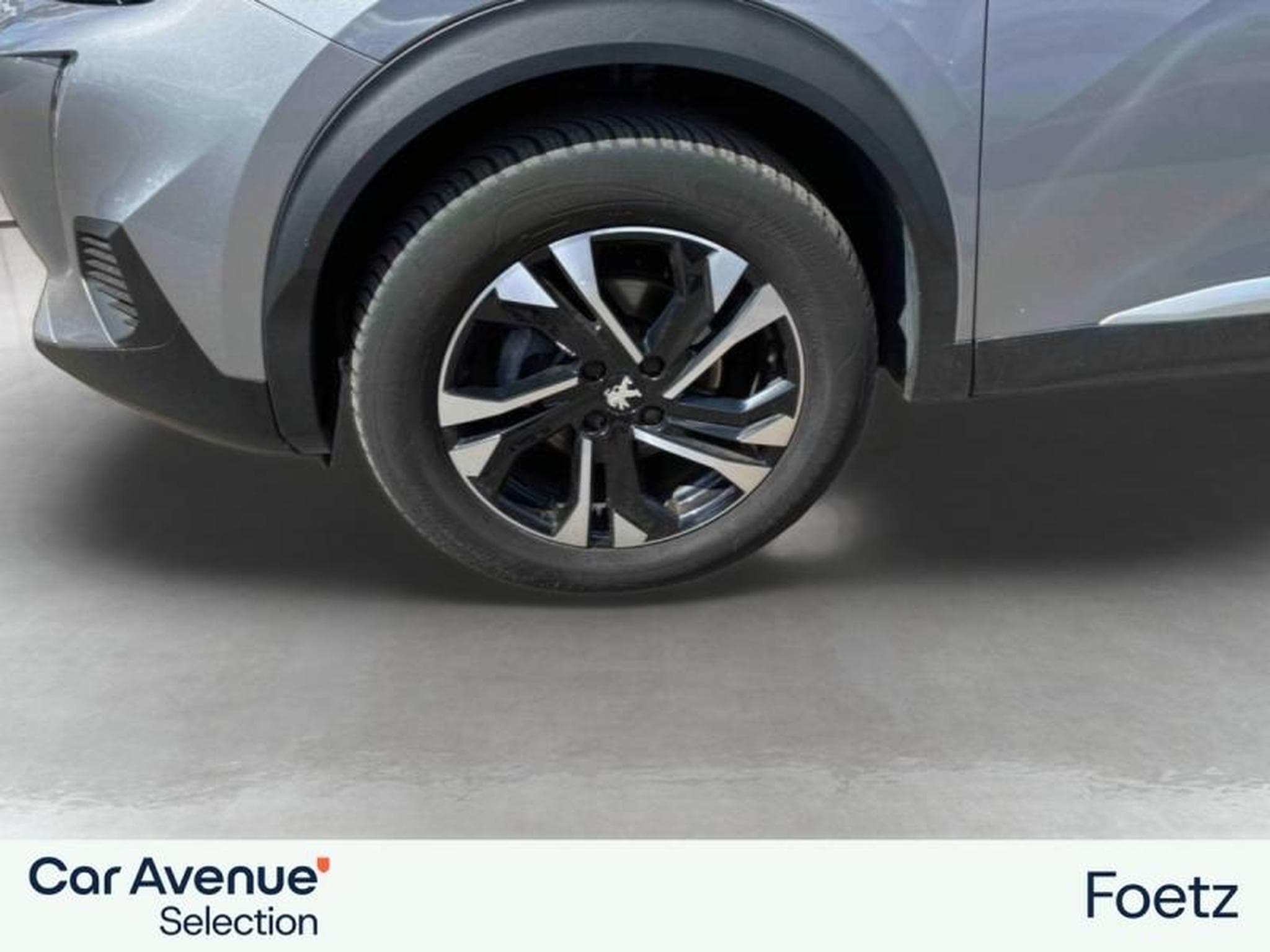 PEUGEOT 2008 1.2 PureTech 130ch S&S Allure EAT8 (2023) - Photo 11