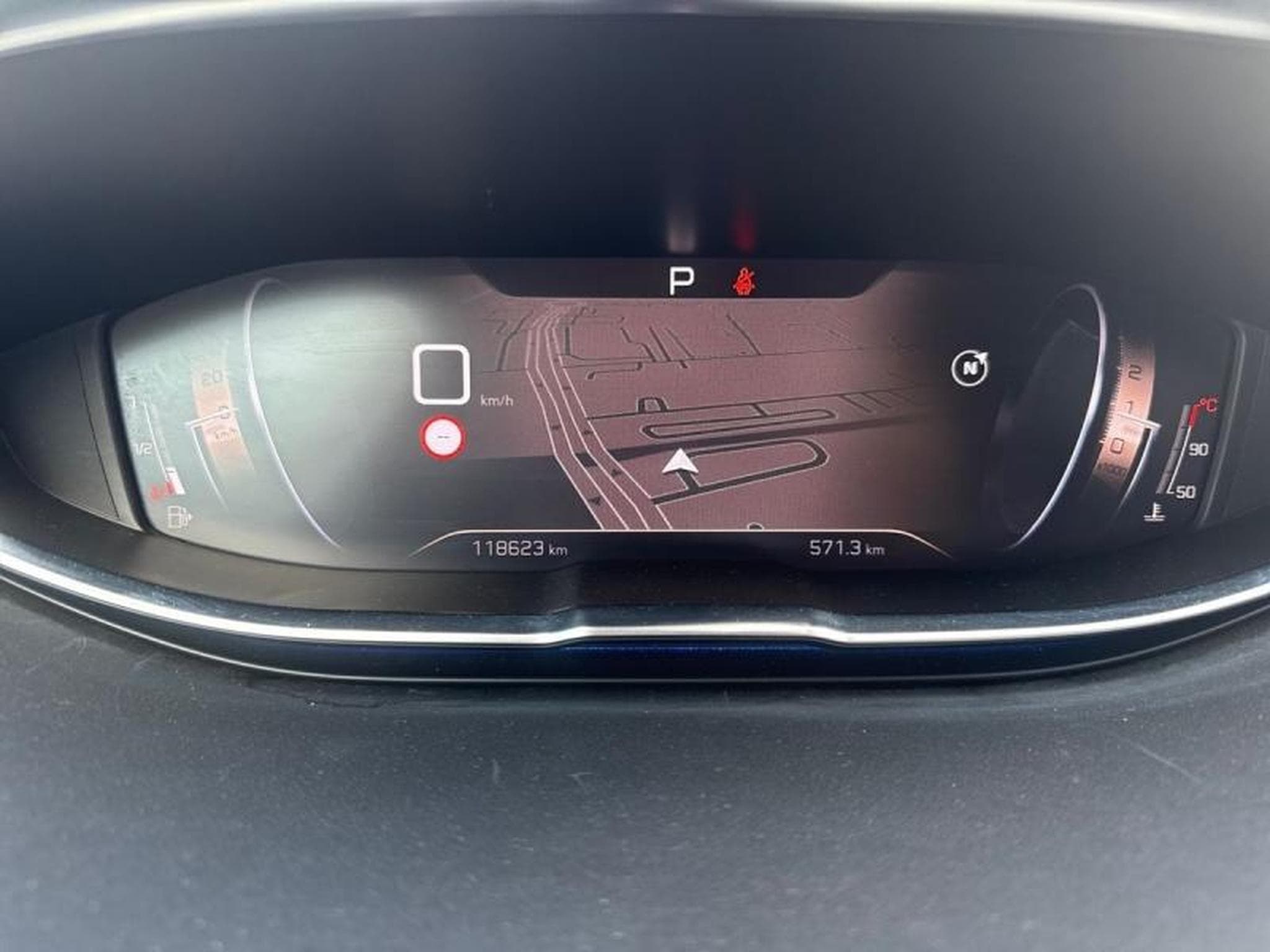 PEUGEOT 5008 2.0 BlueHDi 180ch S&S GT EAT8 (2022) - Photo 4
