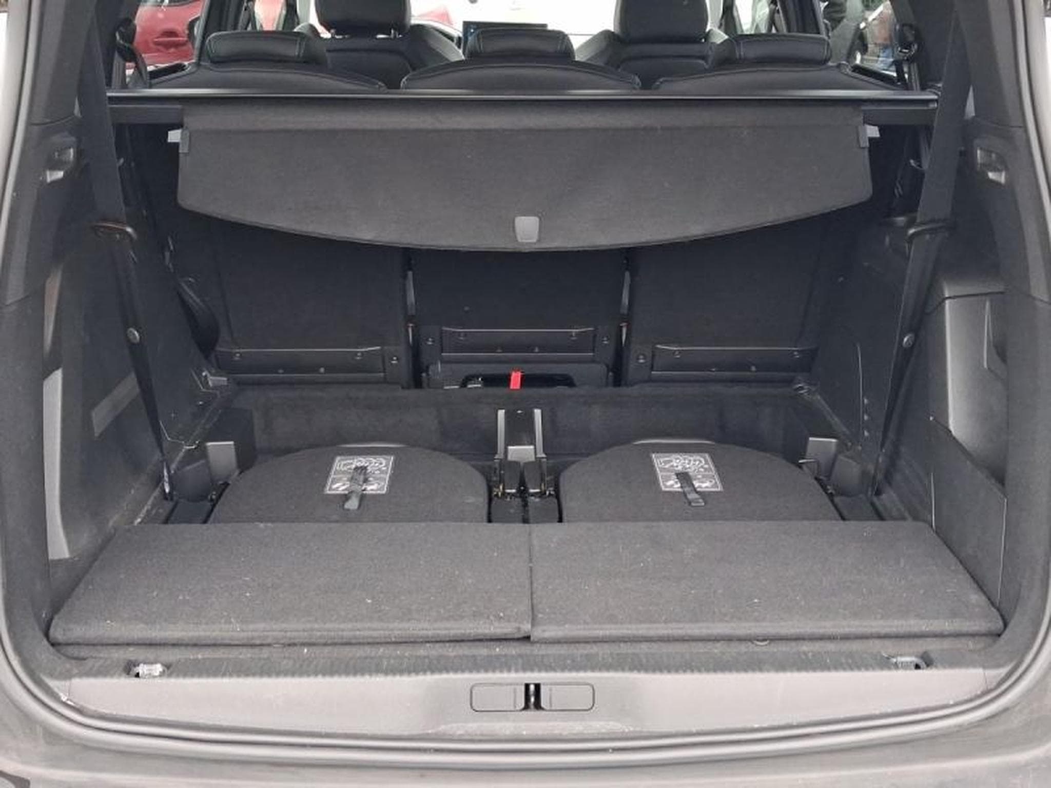 PEUGEOT 5008 1.2 PureTech 130ch S&S Allure (2023) - Photo 8