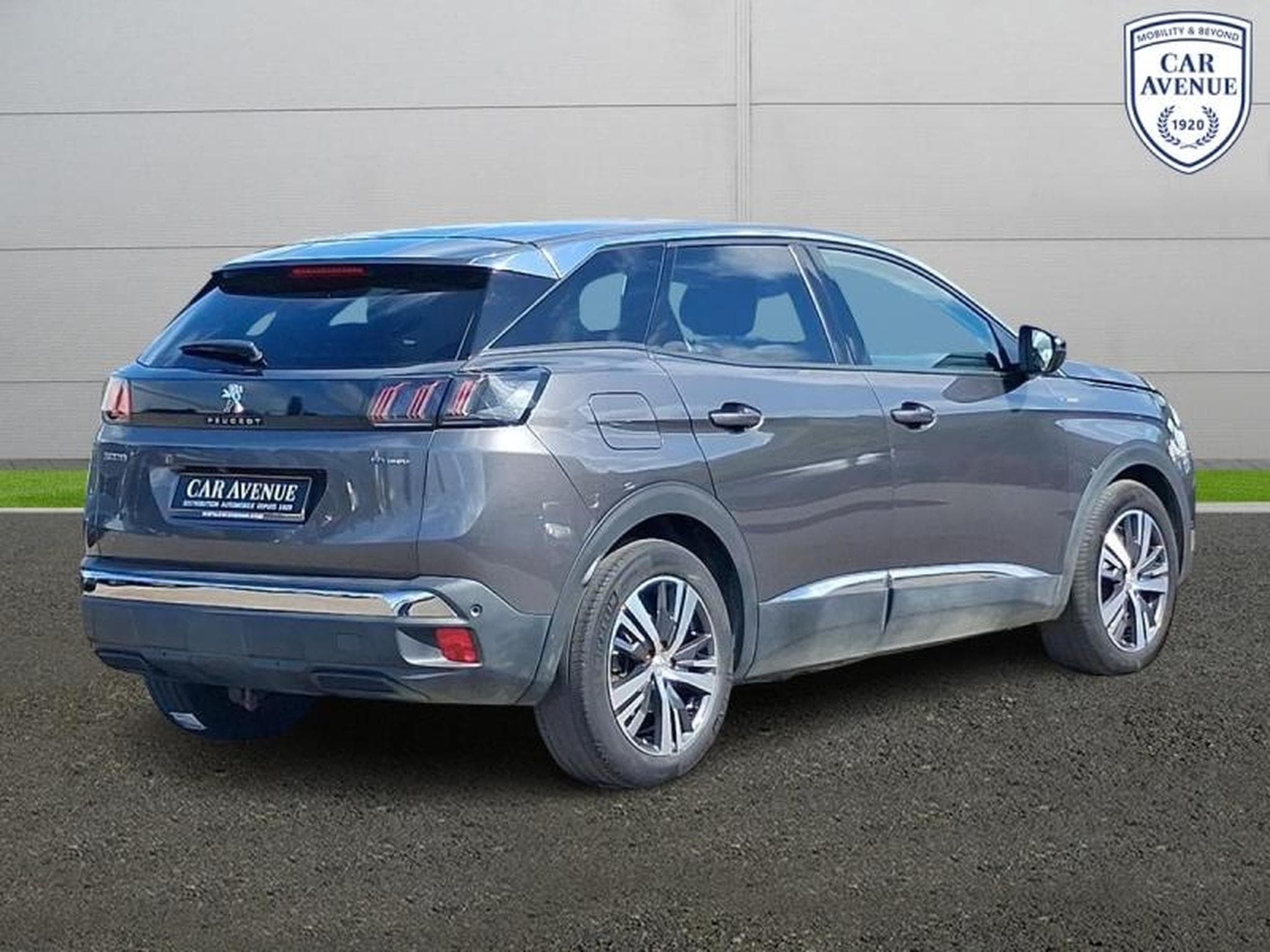PEUGEOT 3008 HYBRID 225ch Allure Pack e-EAT8 (2022) - Photo 4