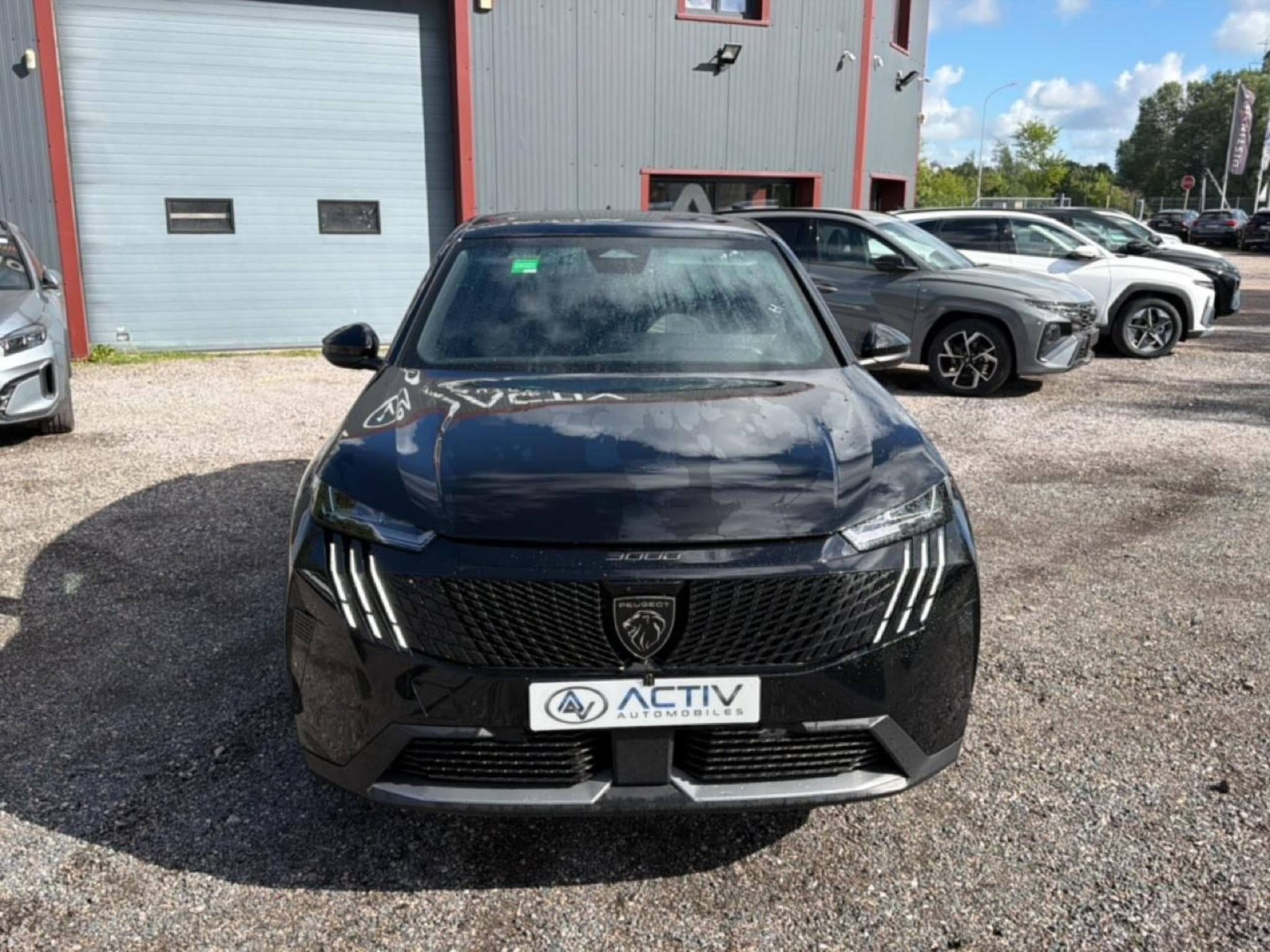 Peugeot 3008 1.2 HYBRID 145 ALLURE E-DCS6 (2025) - Photo 2