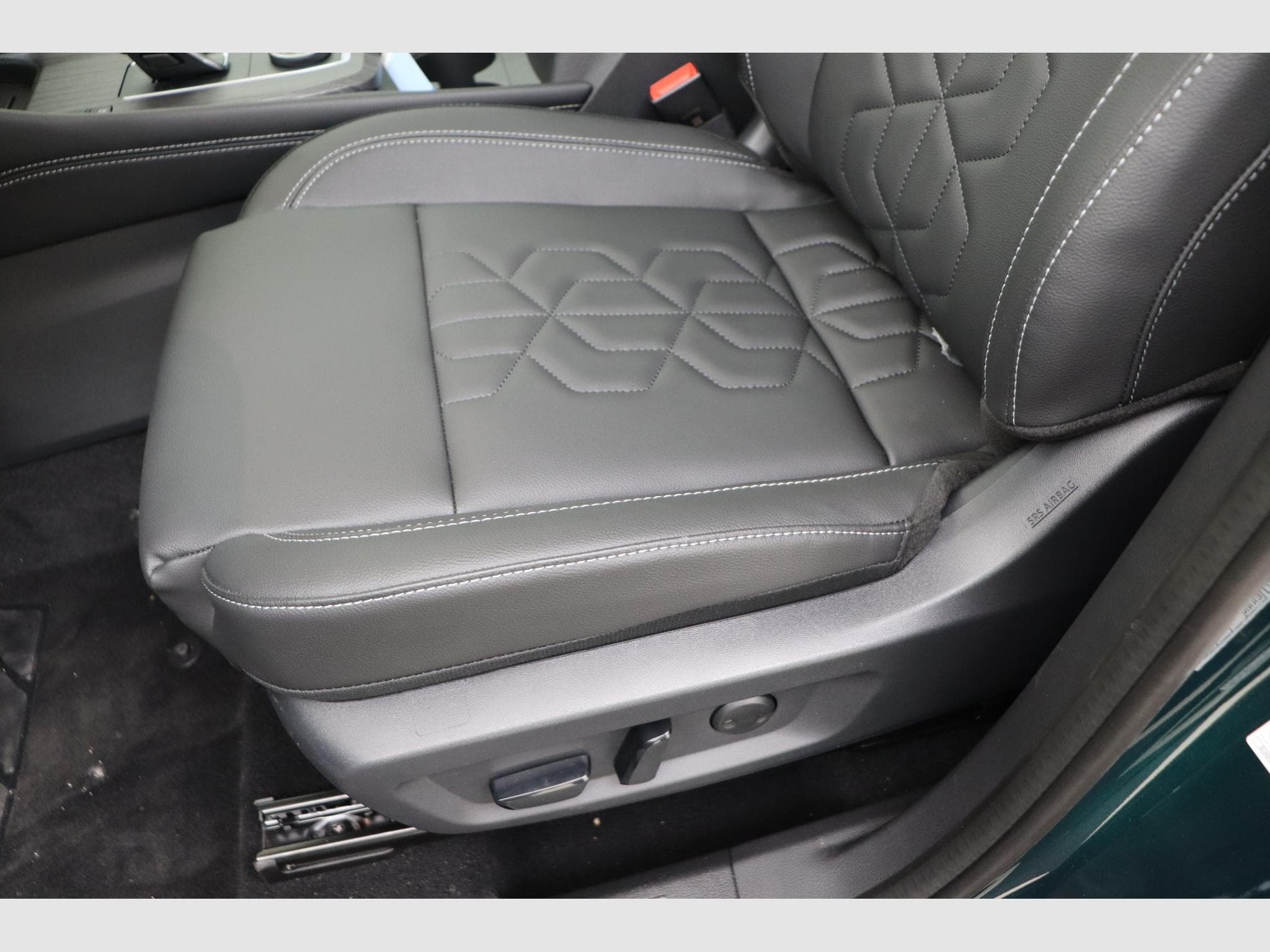 Nissan Qashqai Tekna / 2Tone / (MY25) (2026) - Photo 15
