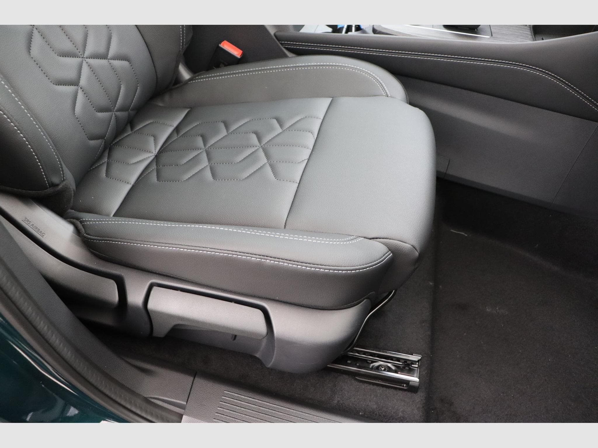 Nissan Qashqai Tekna / 2Tone / (MY25) (2026) - Photo 16