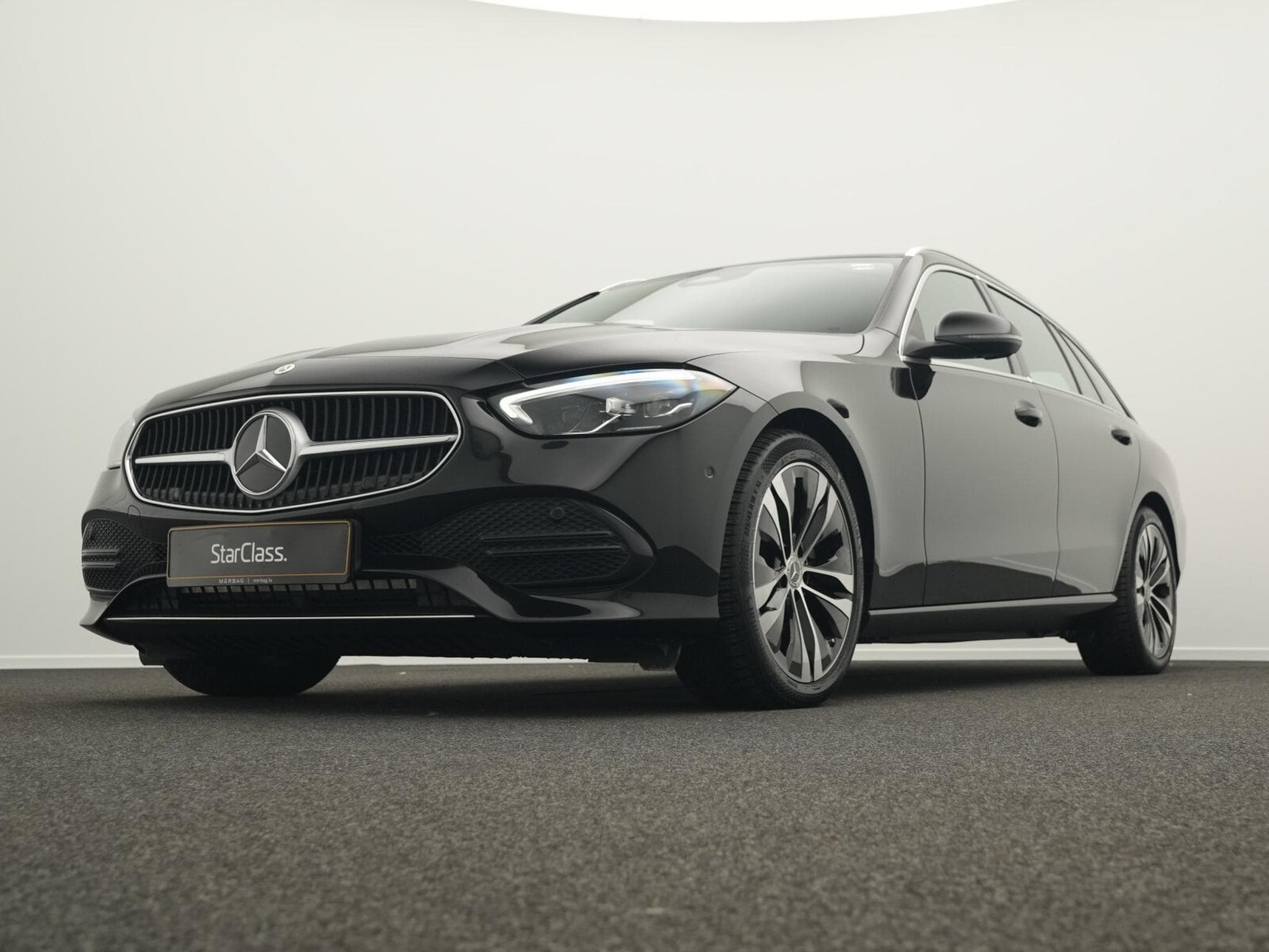 Mercedes C 180 T Avantgarde LED+Kamera+EasyPack+MBUX (2025) - Foto 10