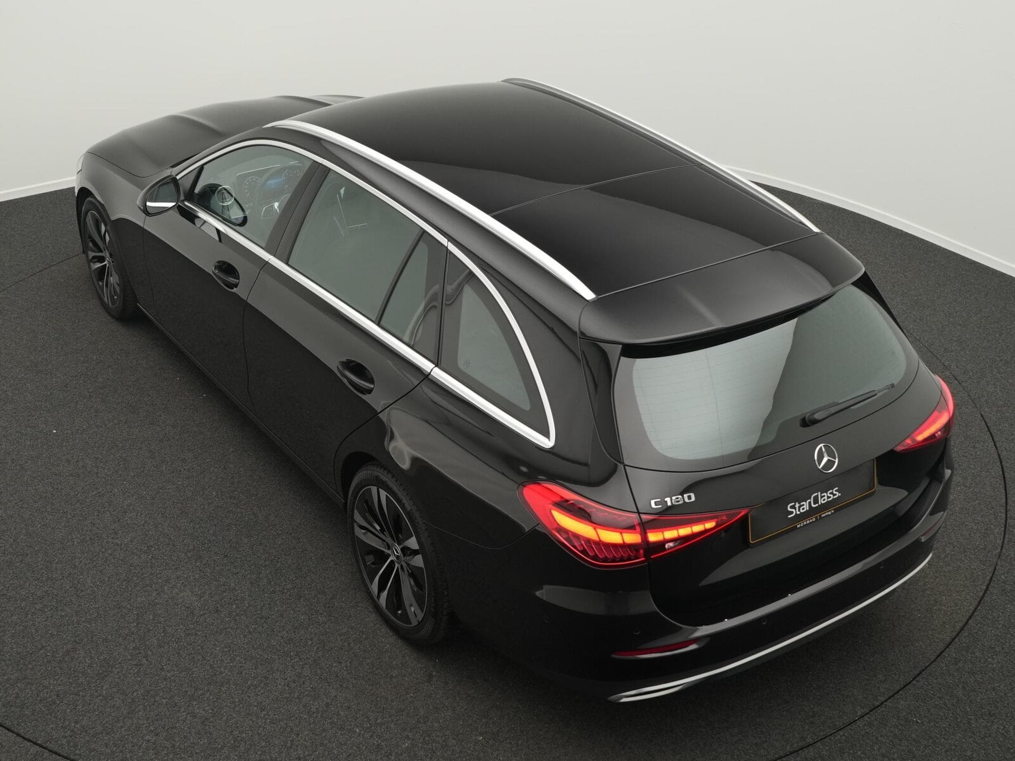Mercedes C 180 T Avantgarde LED+Kamera+EasyPack+MBUX (2025) - Foto 13
