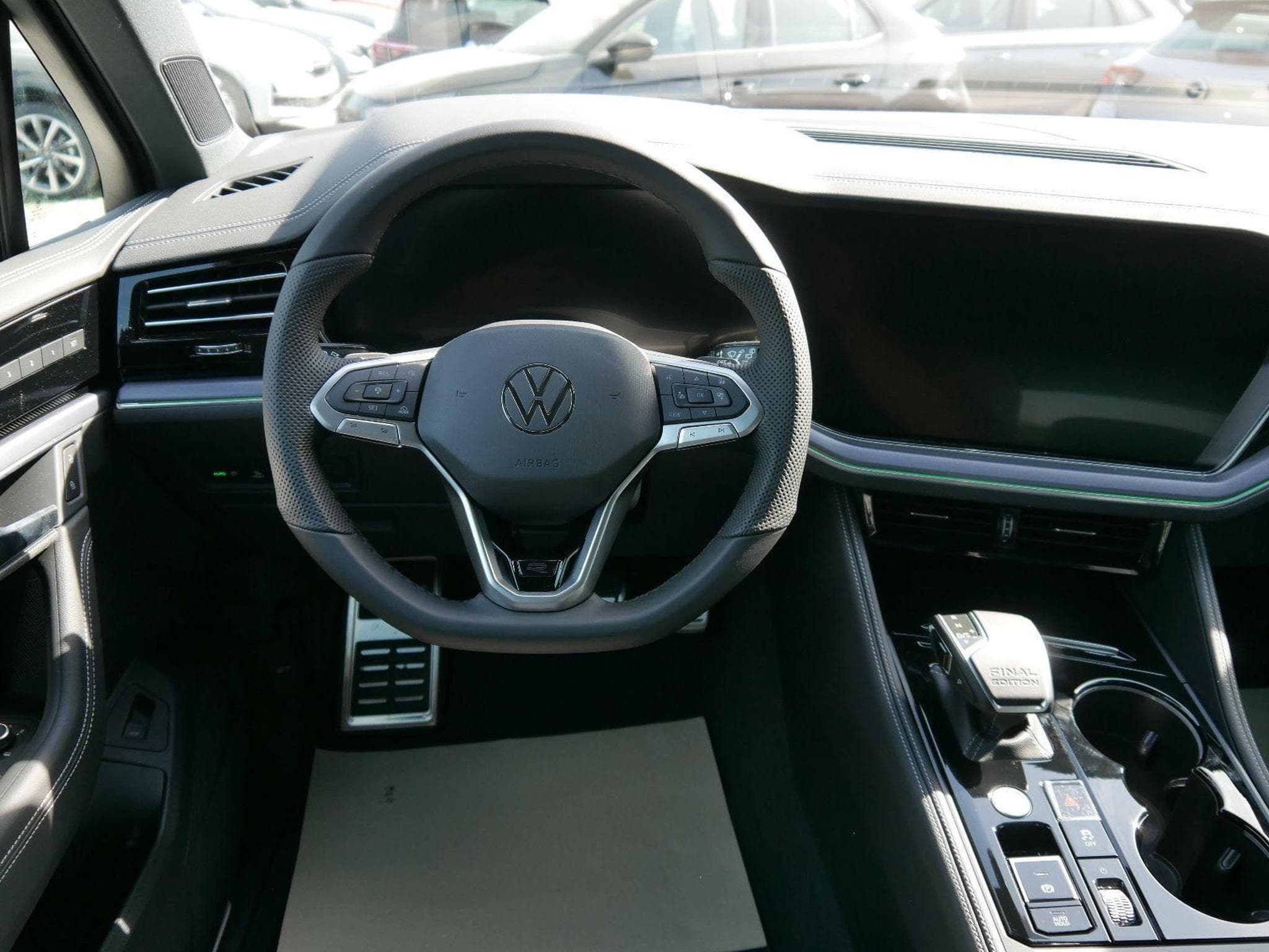VW Touareg FINAL-EDITION (2026) - Photo 11