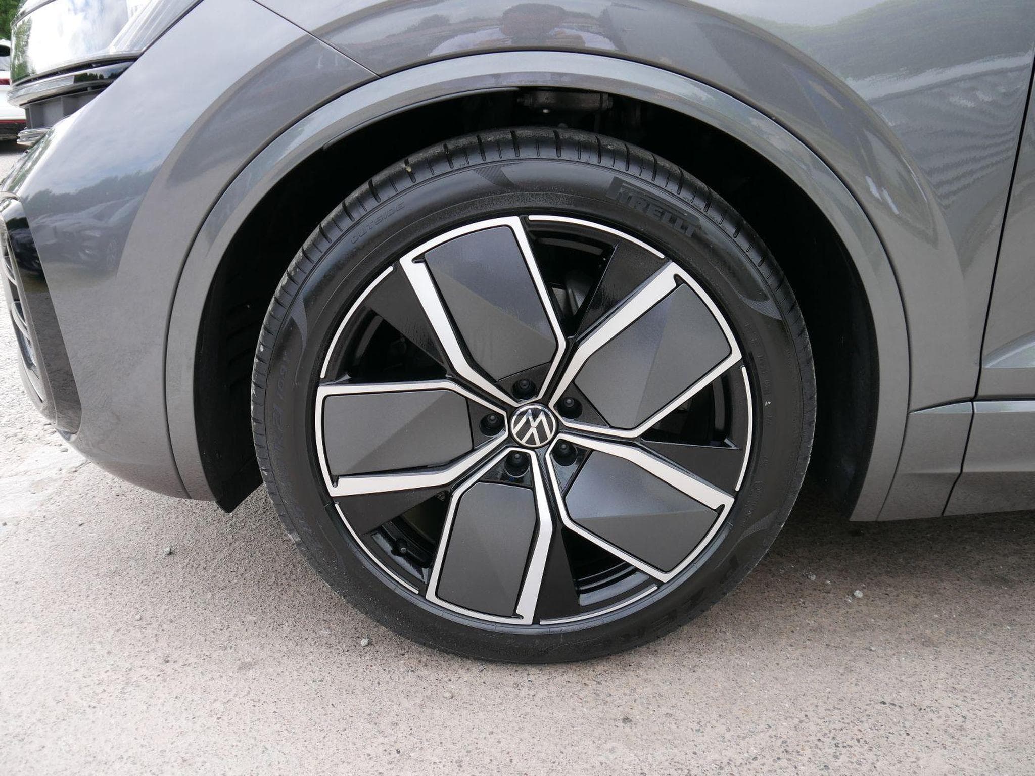 VW Touareg FINAL-EDITION (2026) - Photo 4