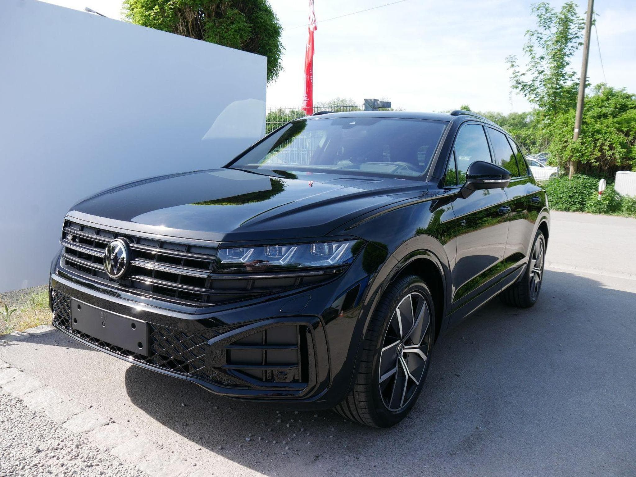 VW Touareg FINAL-EDITION (2026) - Photo 1