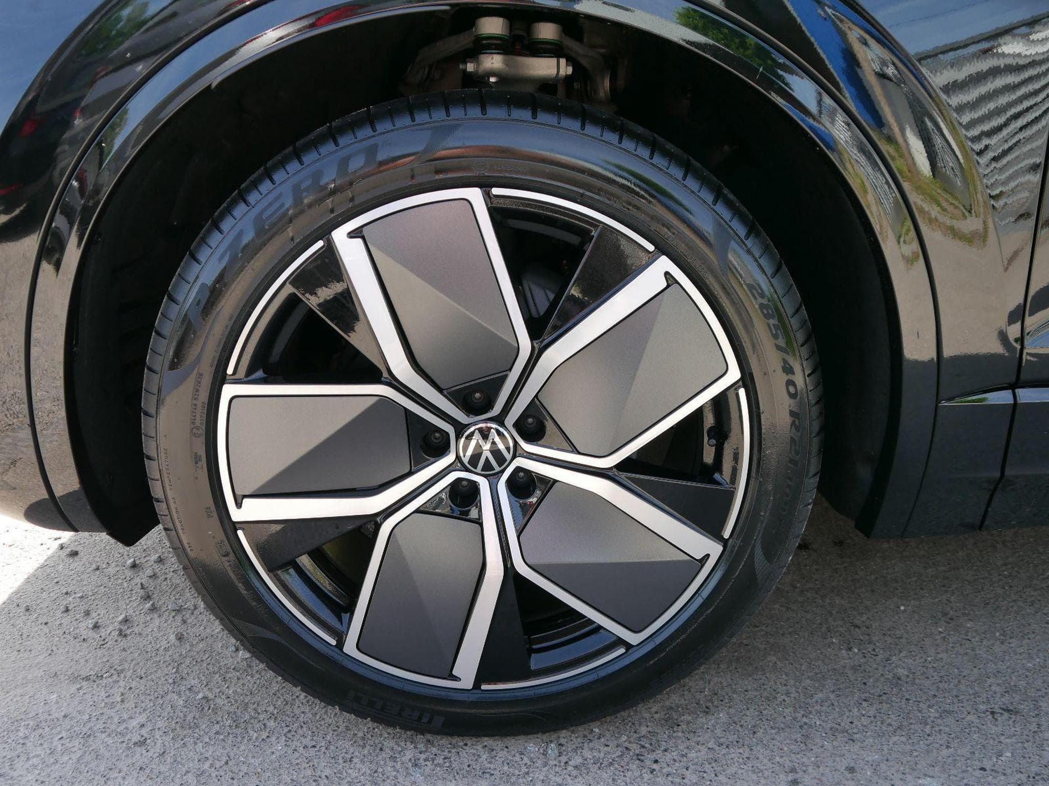 VW Touareg FINAL-EDITION (2026) - Photo 3