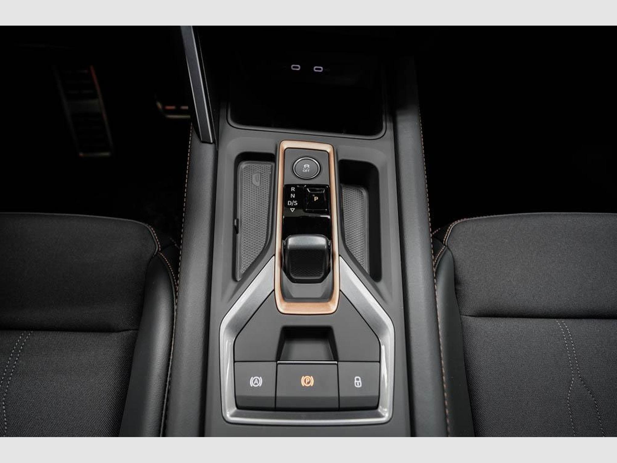 Cupra Leon ST 1,5 eTSI (2026) - Photo 12