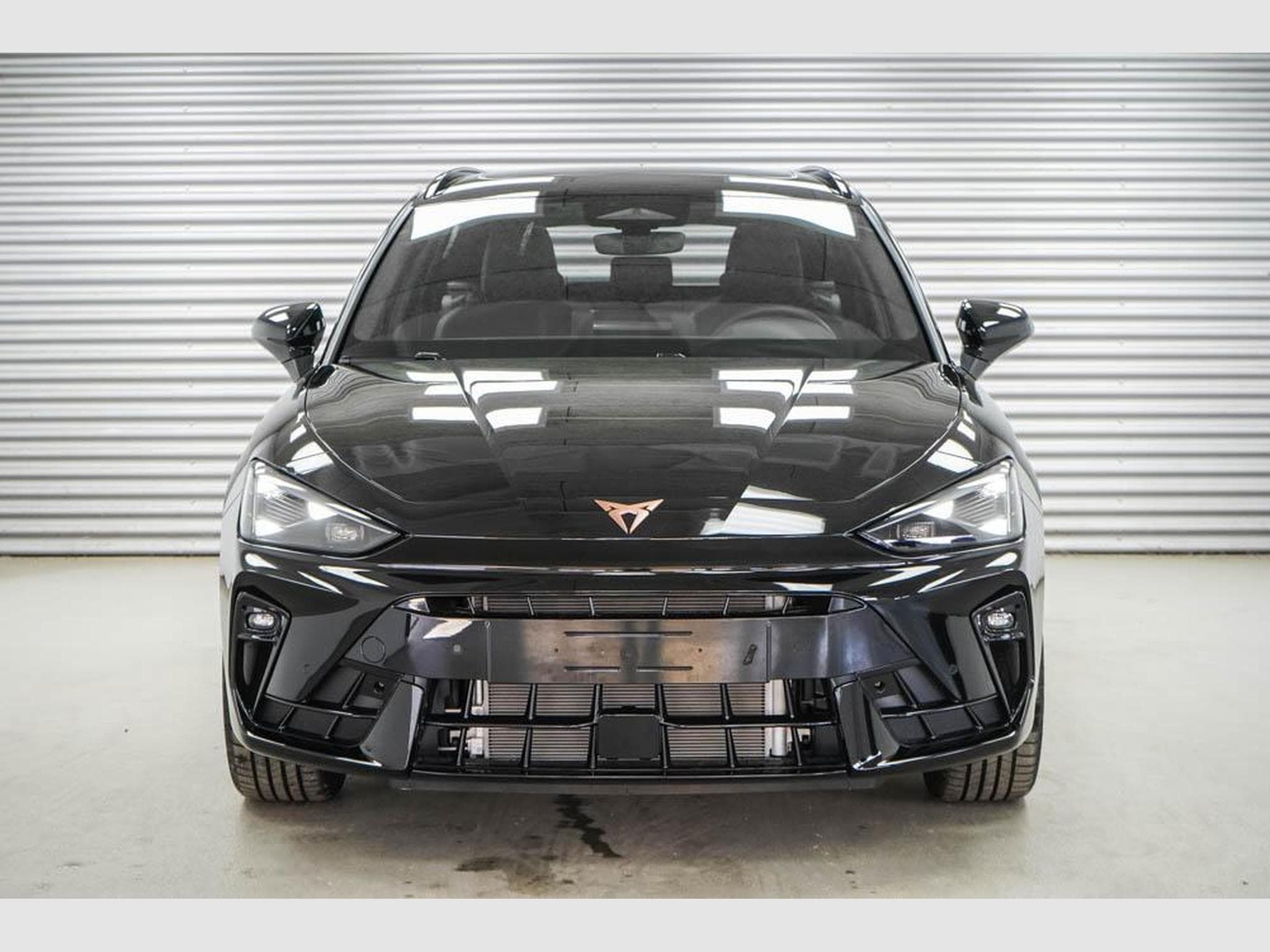 Cupra Leon ST 1,5 eTSI (2026) - Photo 2