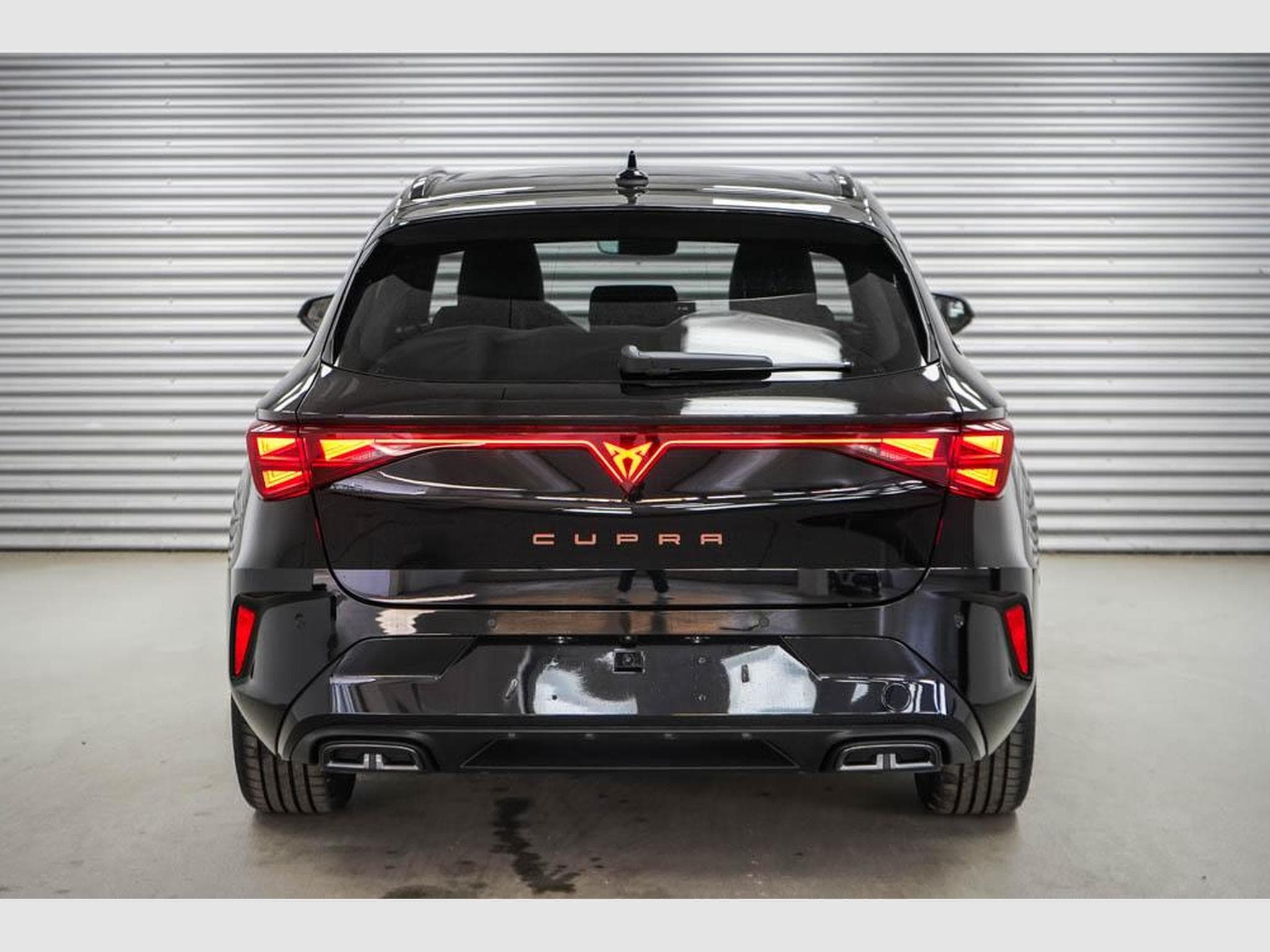 Cupra Leon ST 1,5 eTSI (2026) - Photo 4