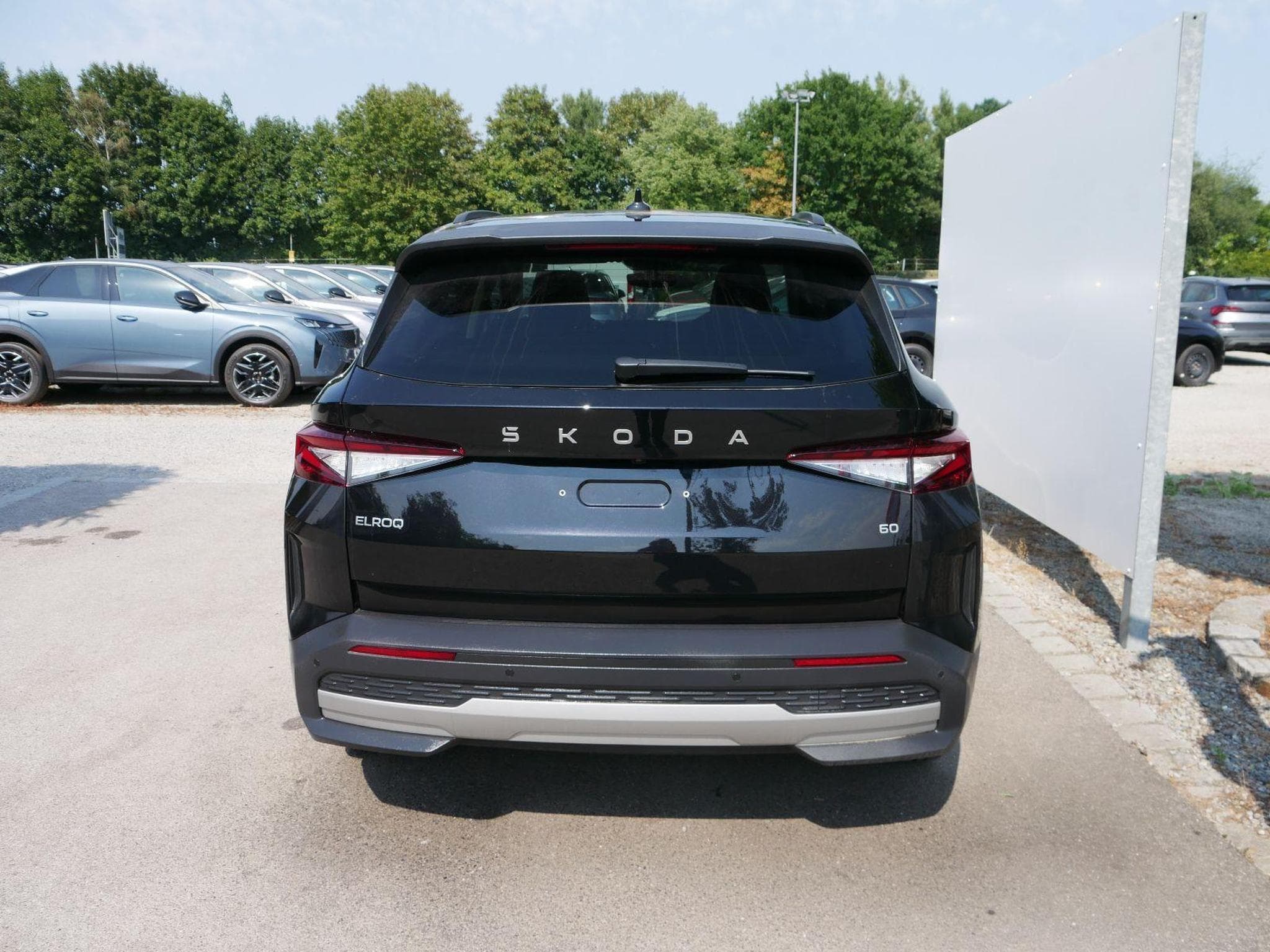 Skoda Elroq 60*ACC*PDC*LED*SHZ*KAMERA*TEMPOMAT*KLIMA*SMARTLINK*EL-HECKKL (2026) - Photo 2