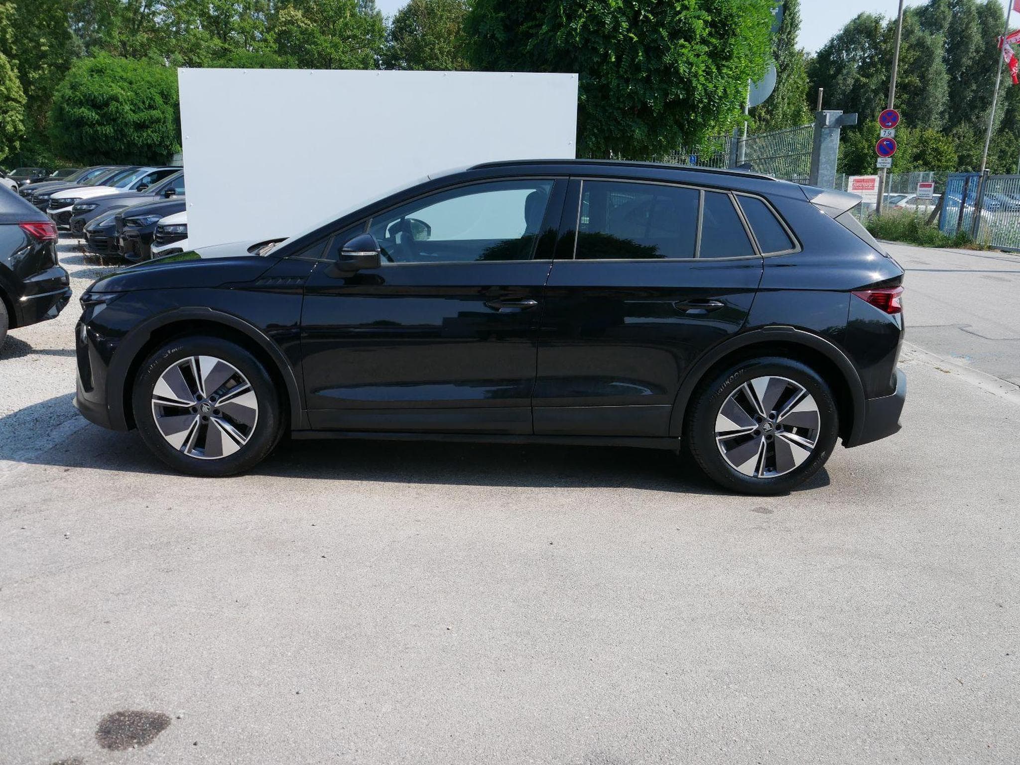 Skoda Elroq 60*ACC*PDC*LED*SHZ*KAMERA*TEMPOMAT*KLIMA*SMARTLINK*EL-HECKKL (2026) - Photo 4
