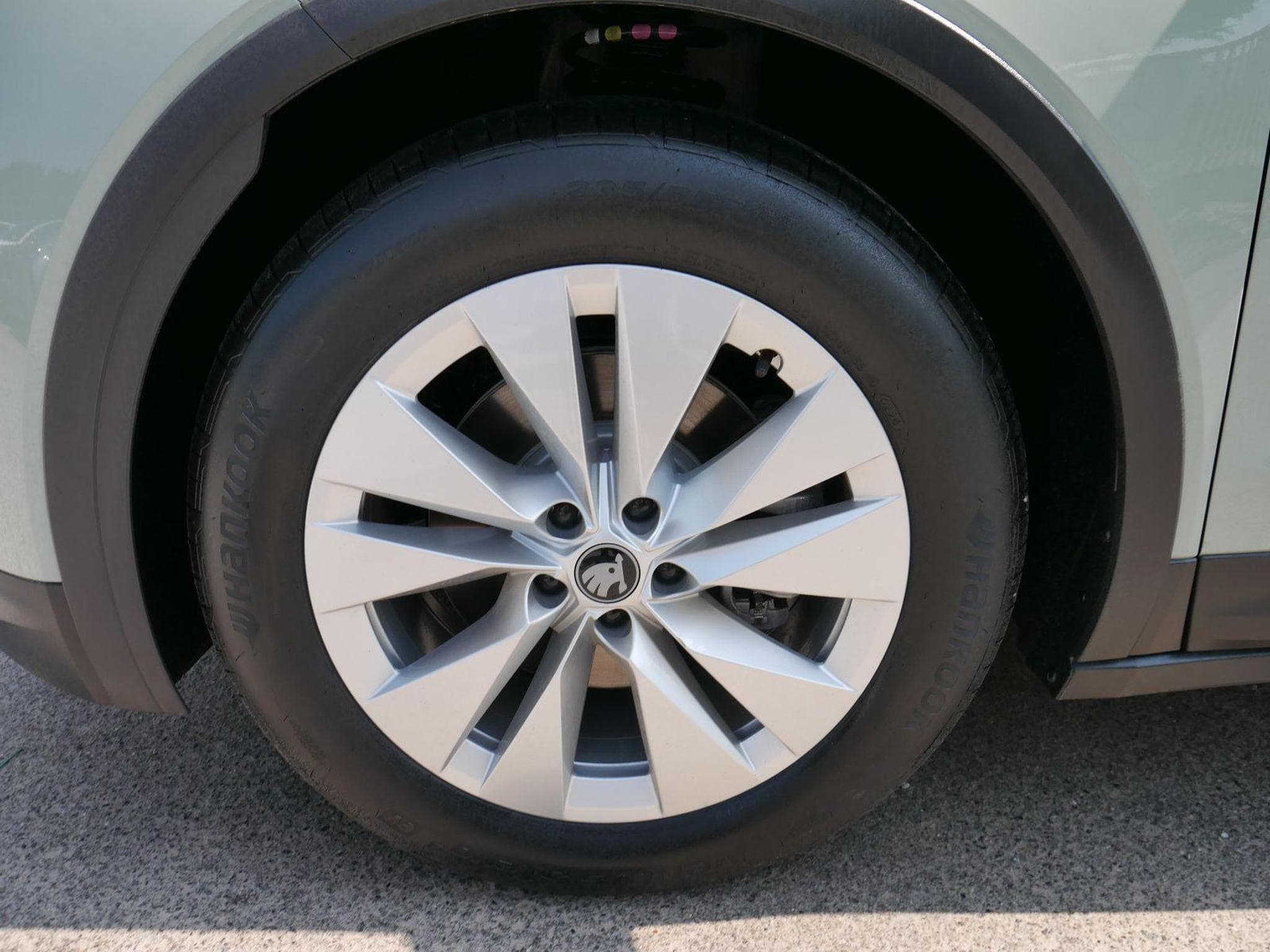 Skoda Elroq 60*ACC*PDC*LED*SHZ*KAMERA*TEMPOMAT*KLIMA*SMARTLINK*EL-HECKKL (2026) - Photo 3
