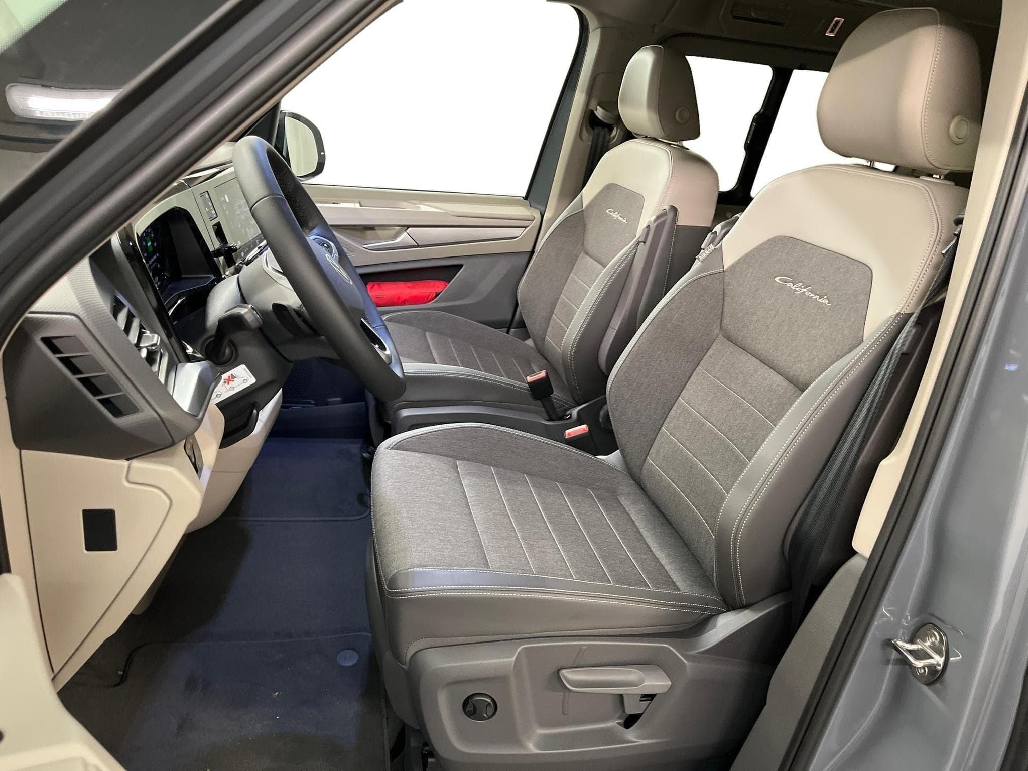 VW California Ocean (2026) - Photo 10