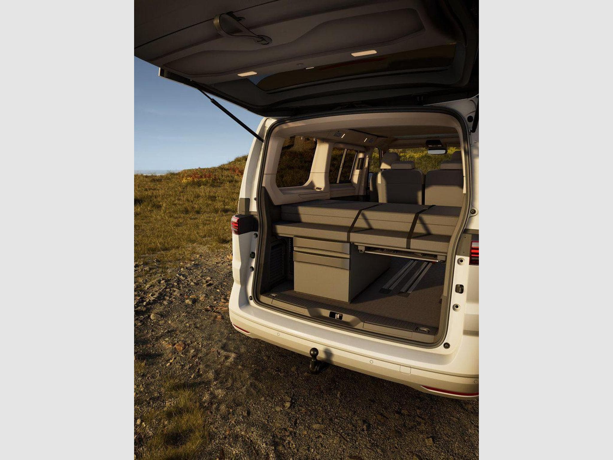 VW California Beach Camper 1.5 eHybrid 6-Gang-DSG 4MOTION (2026) - Photo 13
