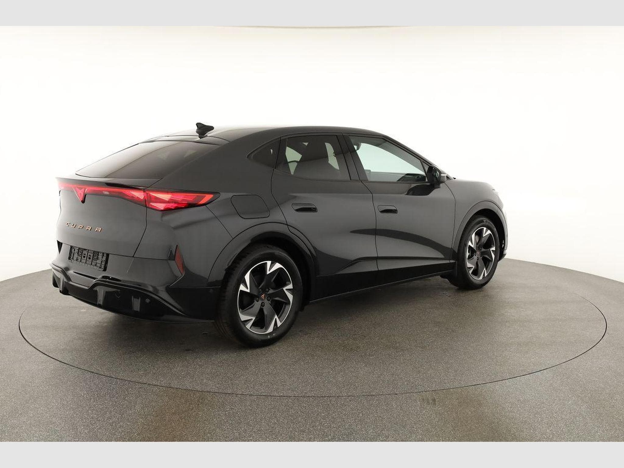Cupra Tavascan 210 kW Endurance (2026) - Photo 17