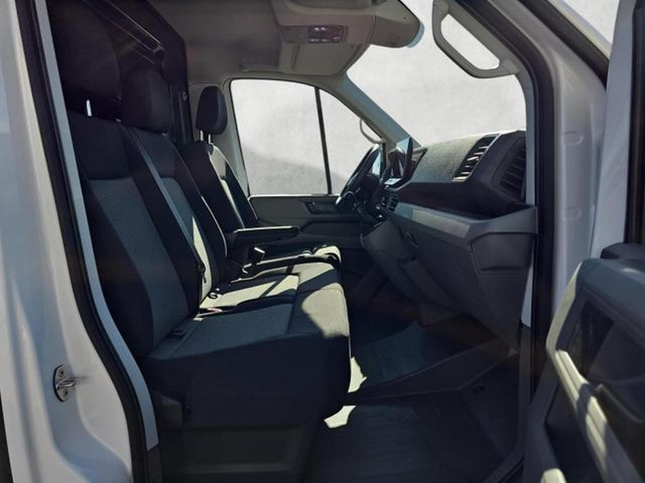 VW Crafter Kasten 35 mittellang FWD (2026) - Foto 10