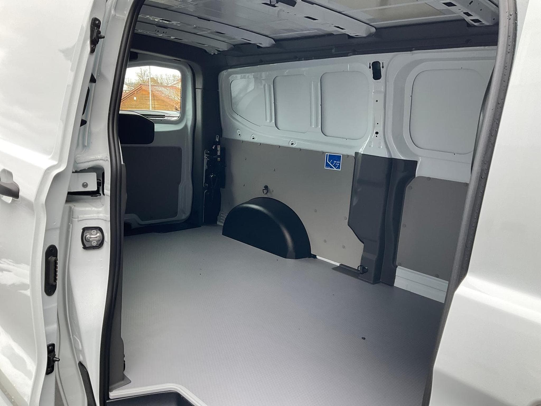 VW T7 Transporter Kaste 2.0 TDI 125 kW LR (2026) - Foto 12