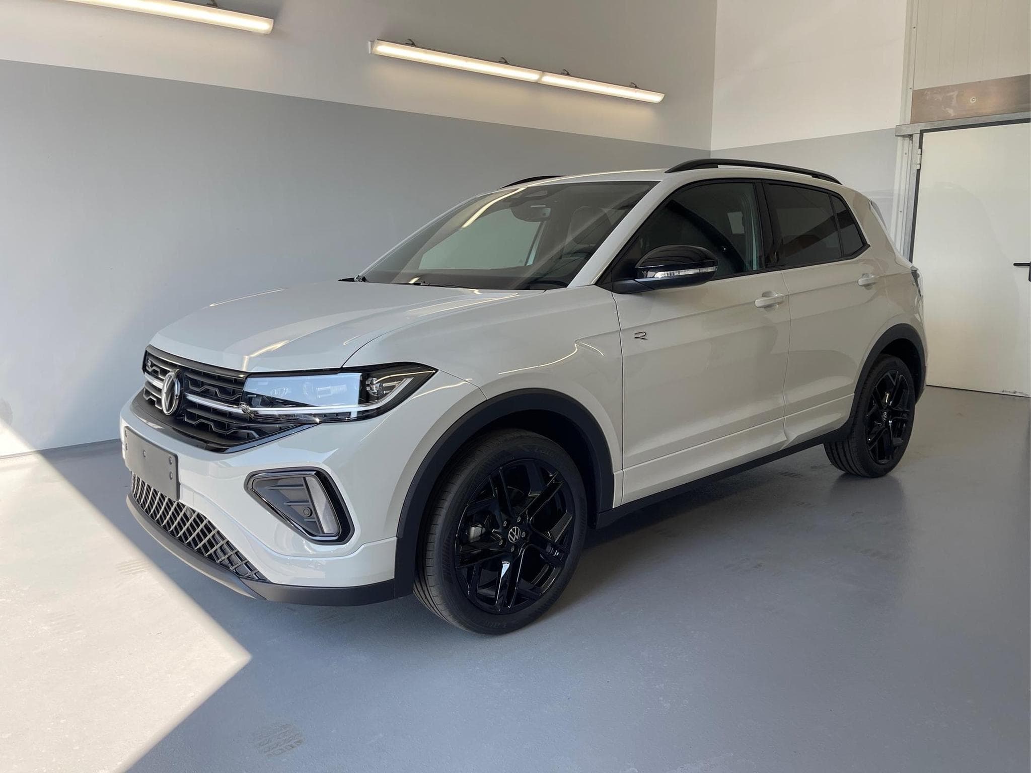 VW T-Cross R-Line (2026) - Photo 1