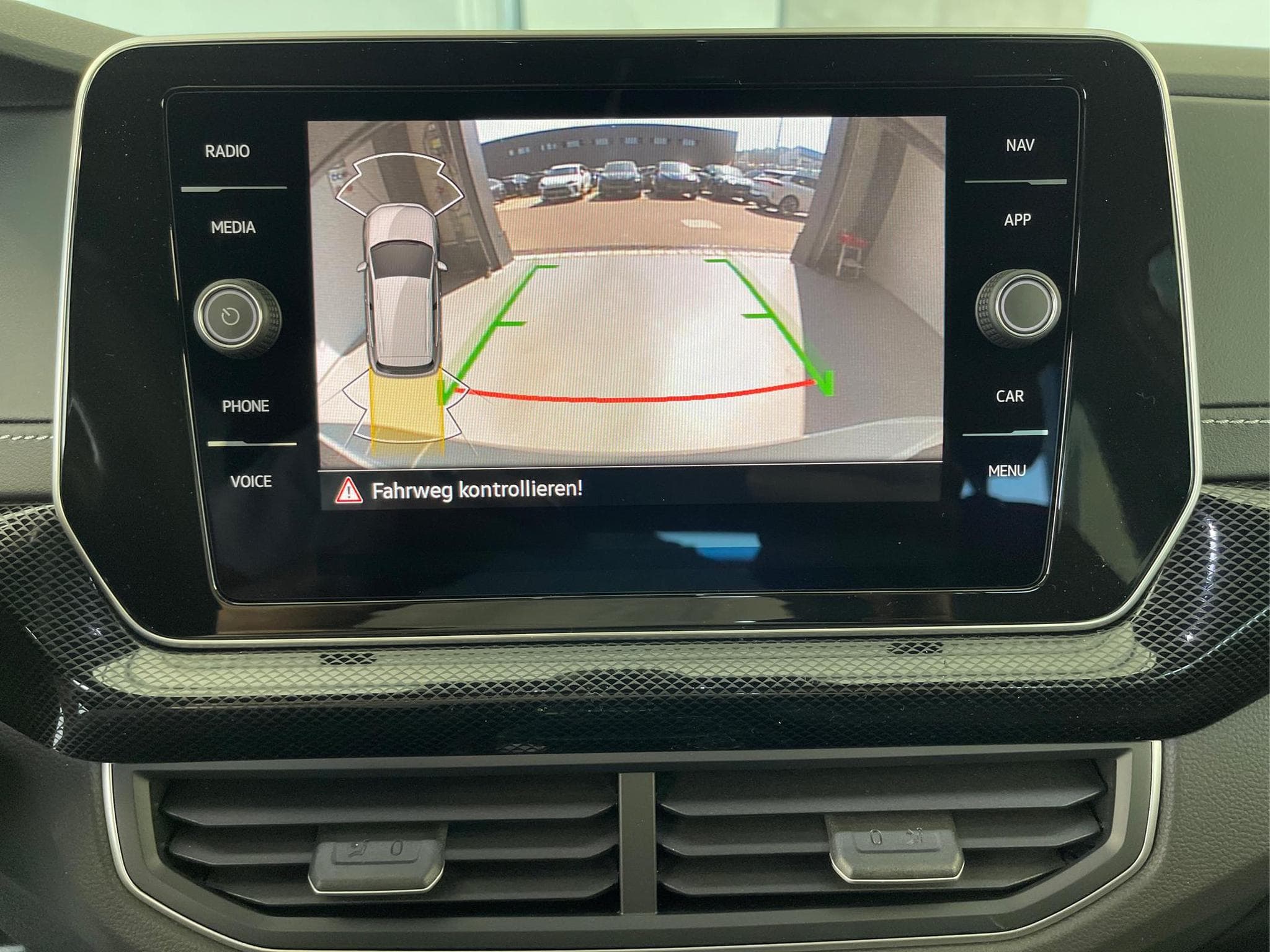 VW T-Cross R-Line (2026) - Photo 18